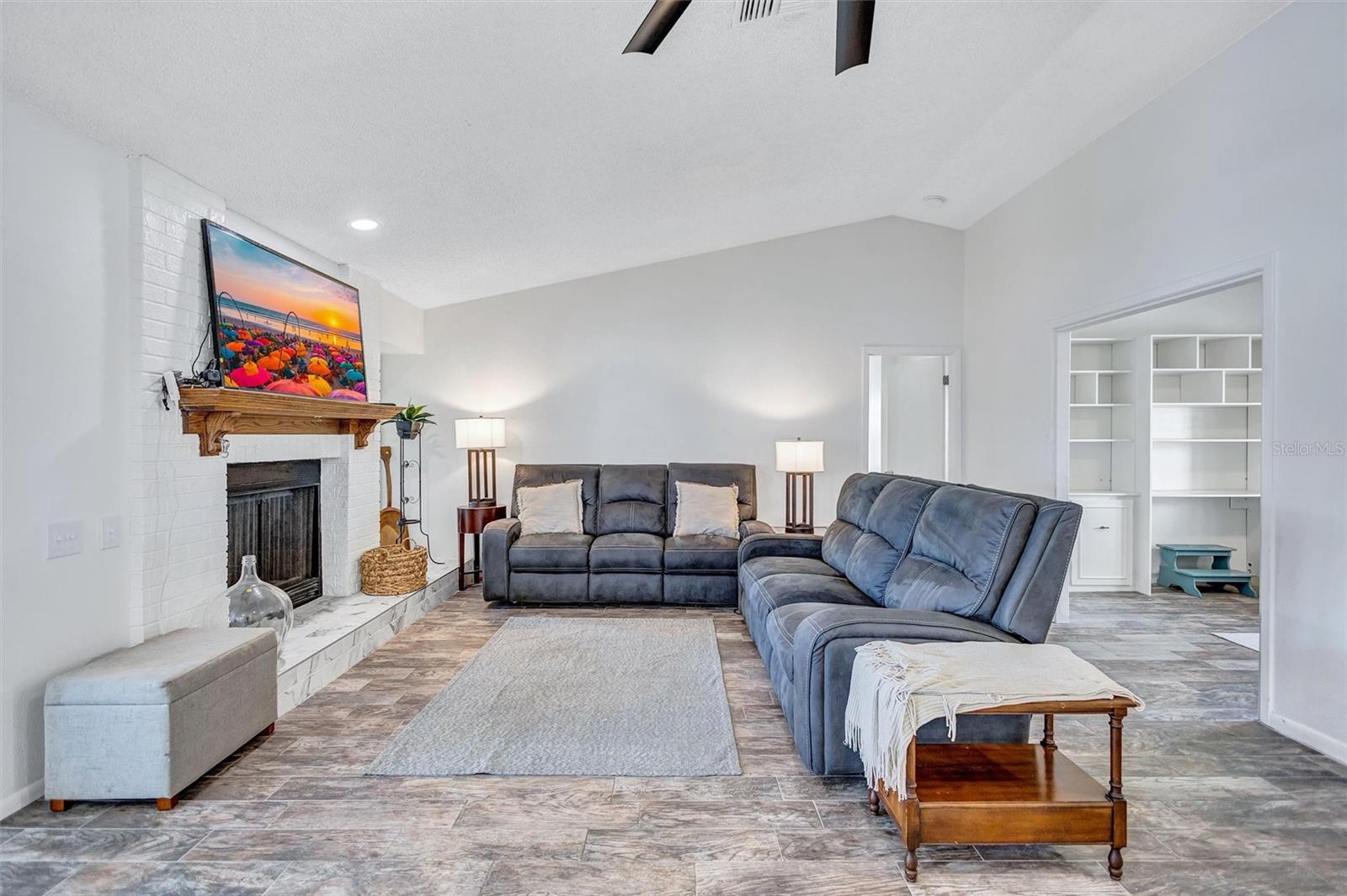 FAIRWAY SPRINGS - Residential