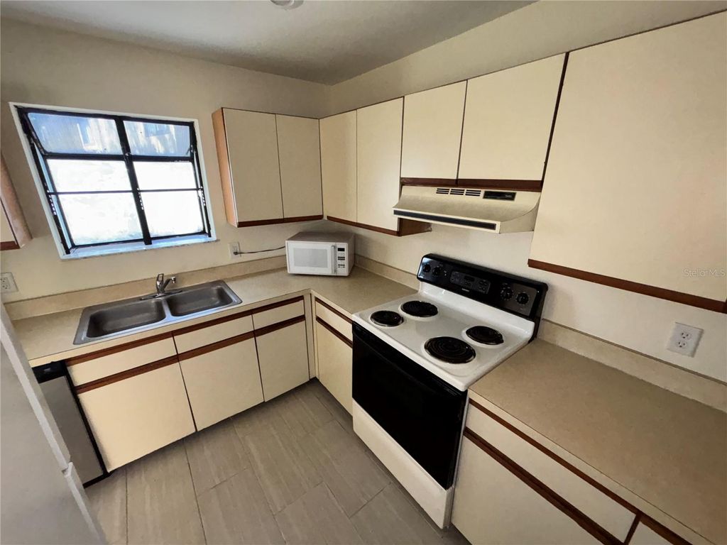 Photo of 2300 SW 43rd Street #O4, Gainesville, FL 32607 (MLS # GC538169)