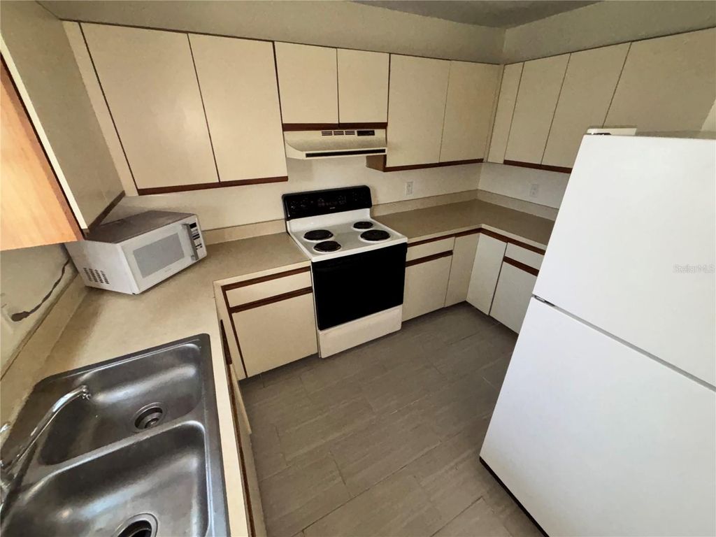 Photo of 2300 SW 43rd Street #O4, Gainesville, FL 32607 (MLS # GC538169)