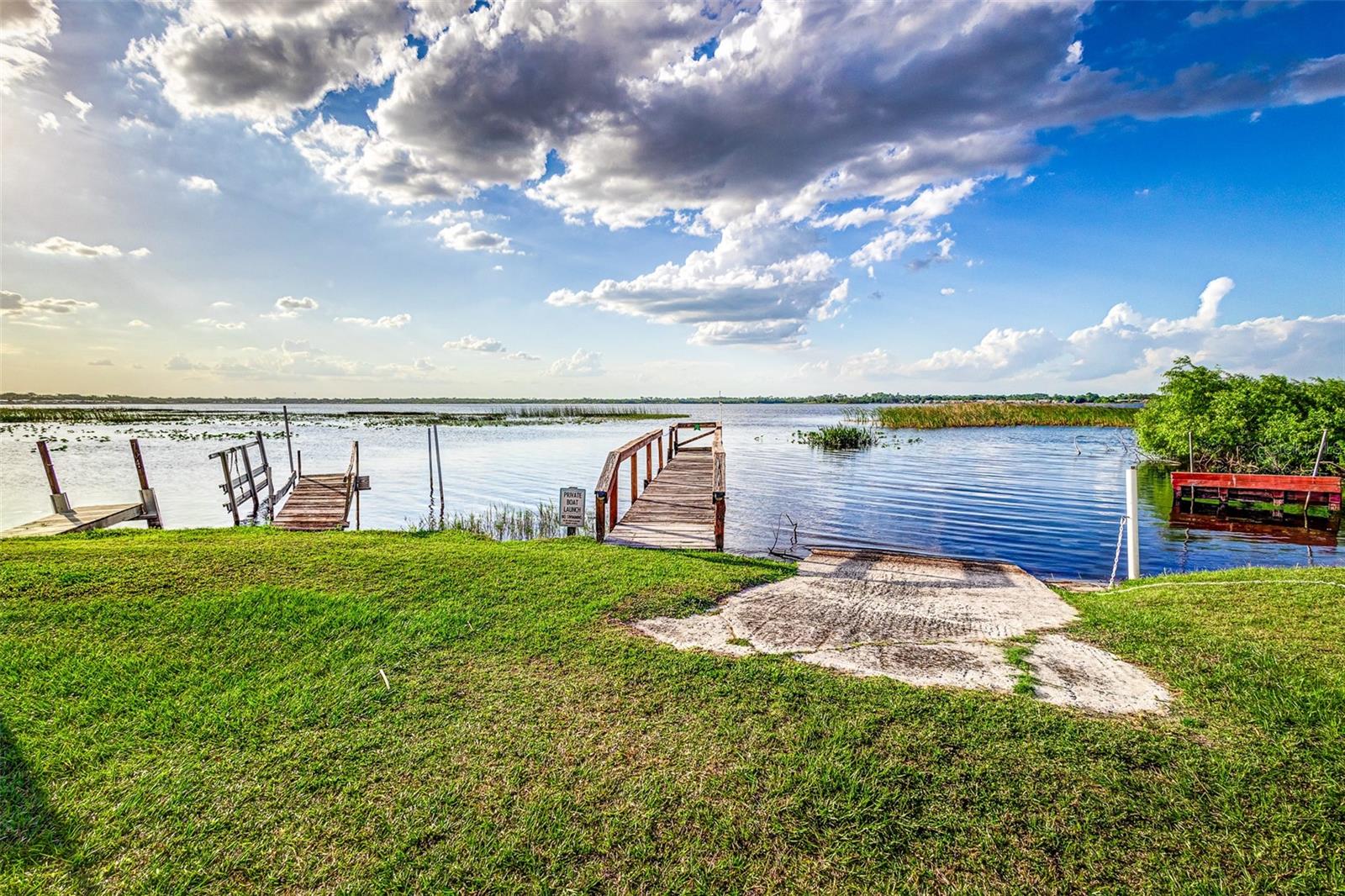 FAIRVIEW VILLAGE - Residential