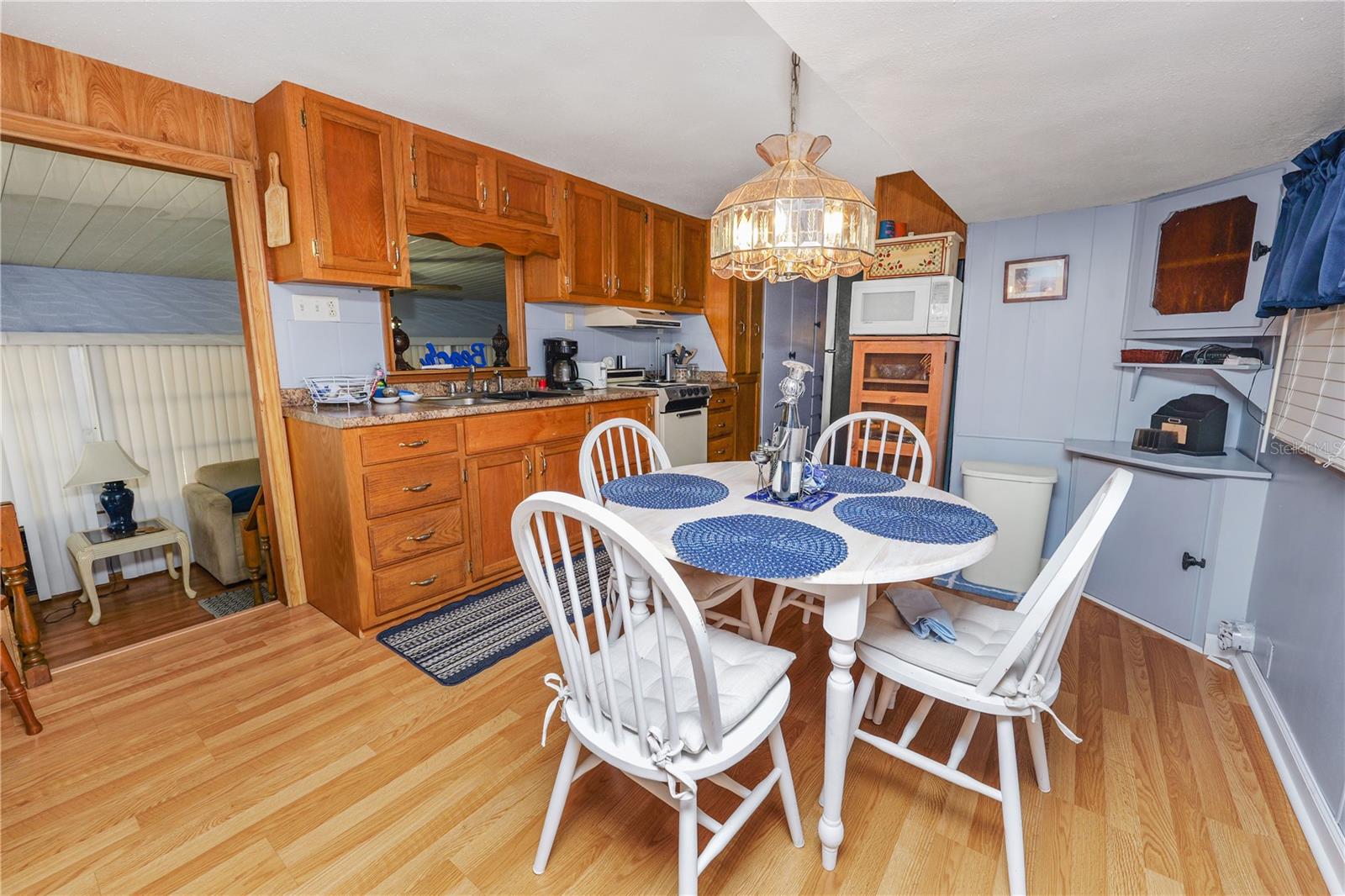 FAIRVIEW VILLAGE - Residential