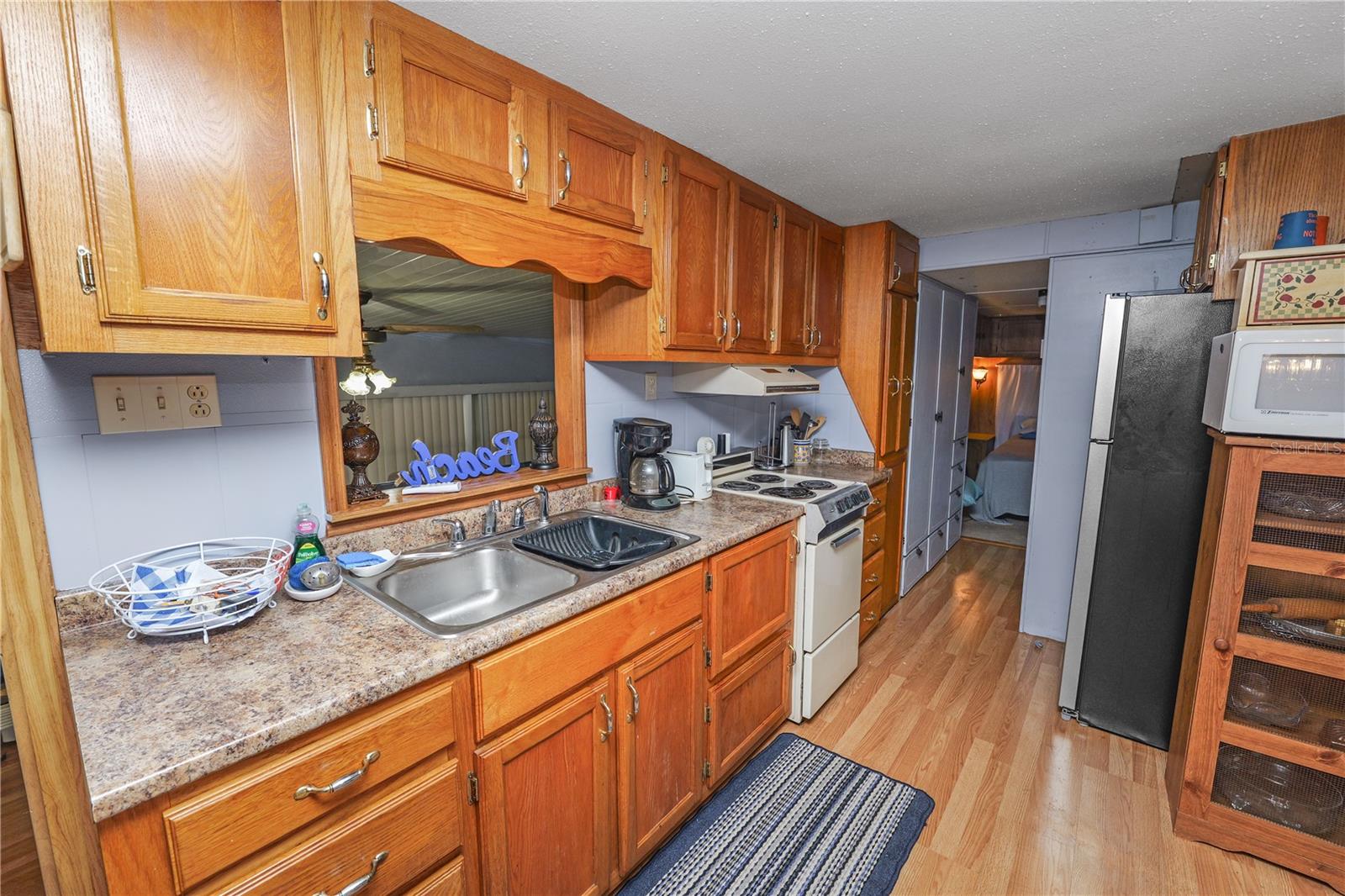 FAIRVIEW VILLAGE - Residential