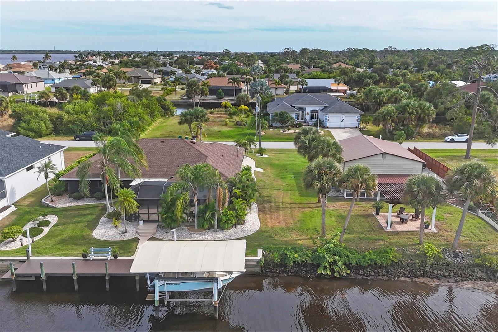 GULF COVE - Residential