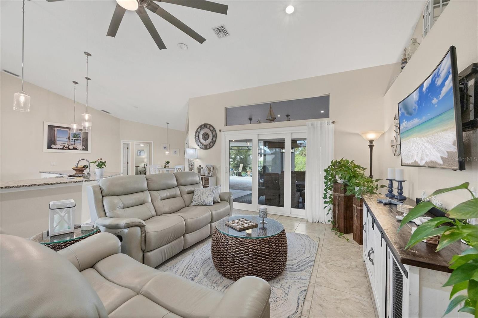 GULF COVE - Residential