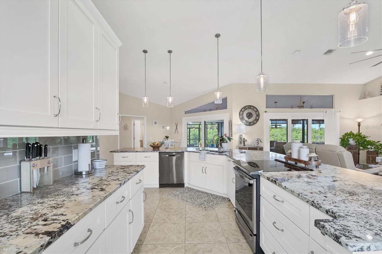 GULF COVE - Residential