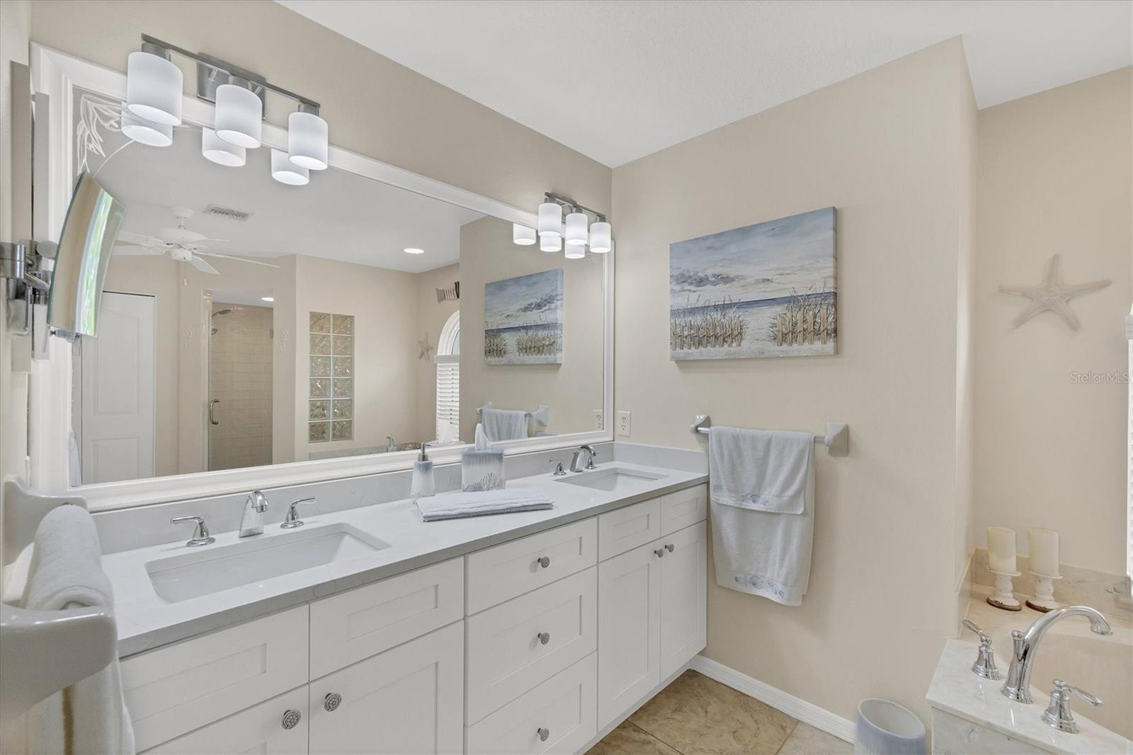 GULF COVE - Residential