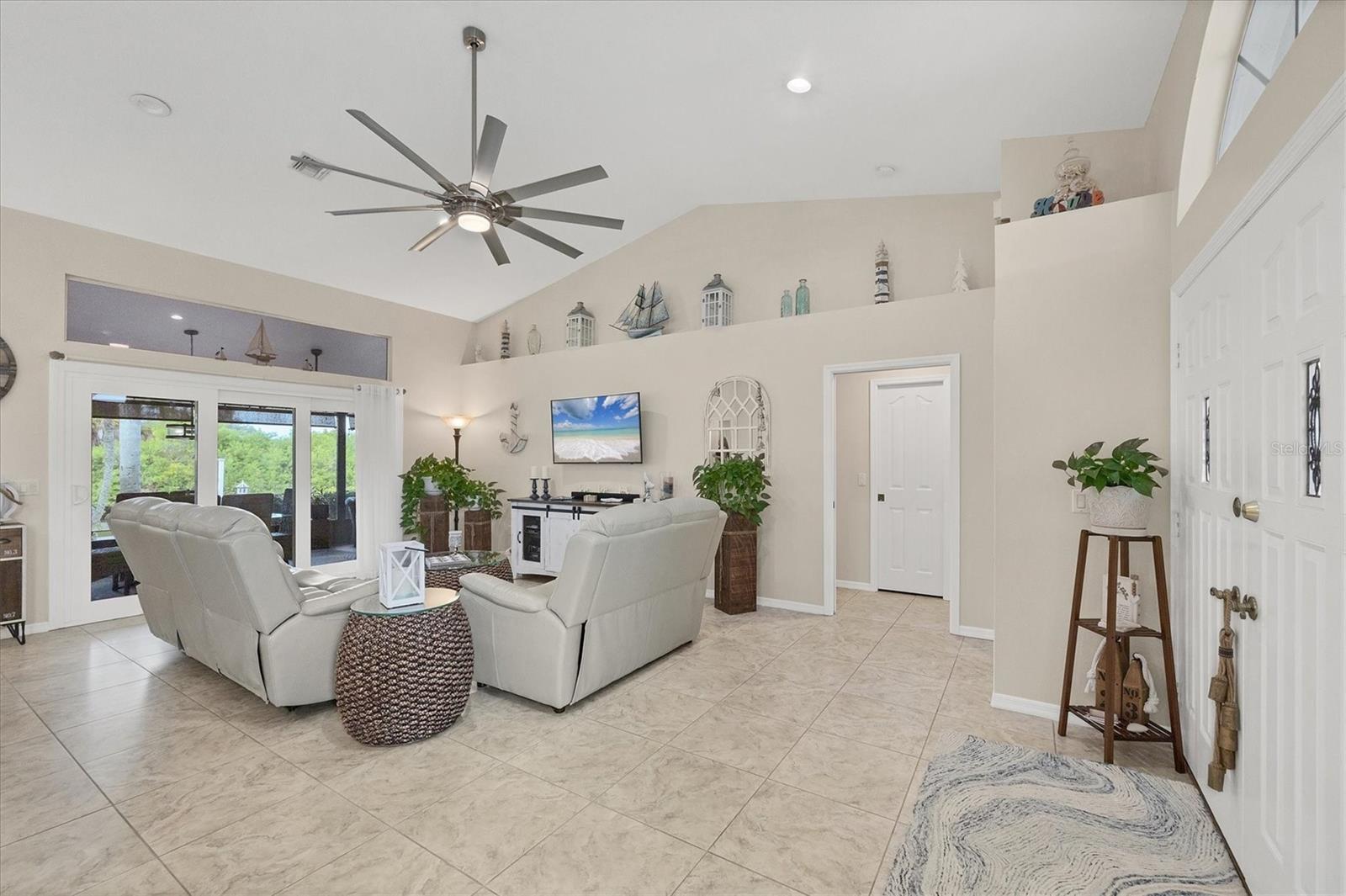 GULF COVE - Residential