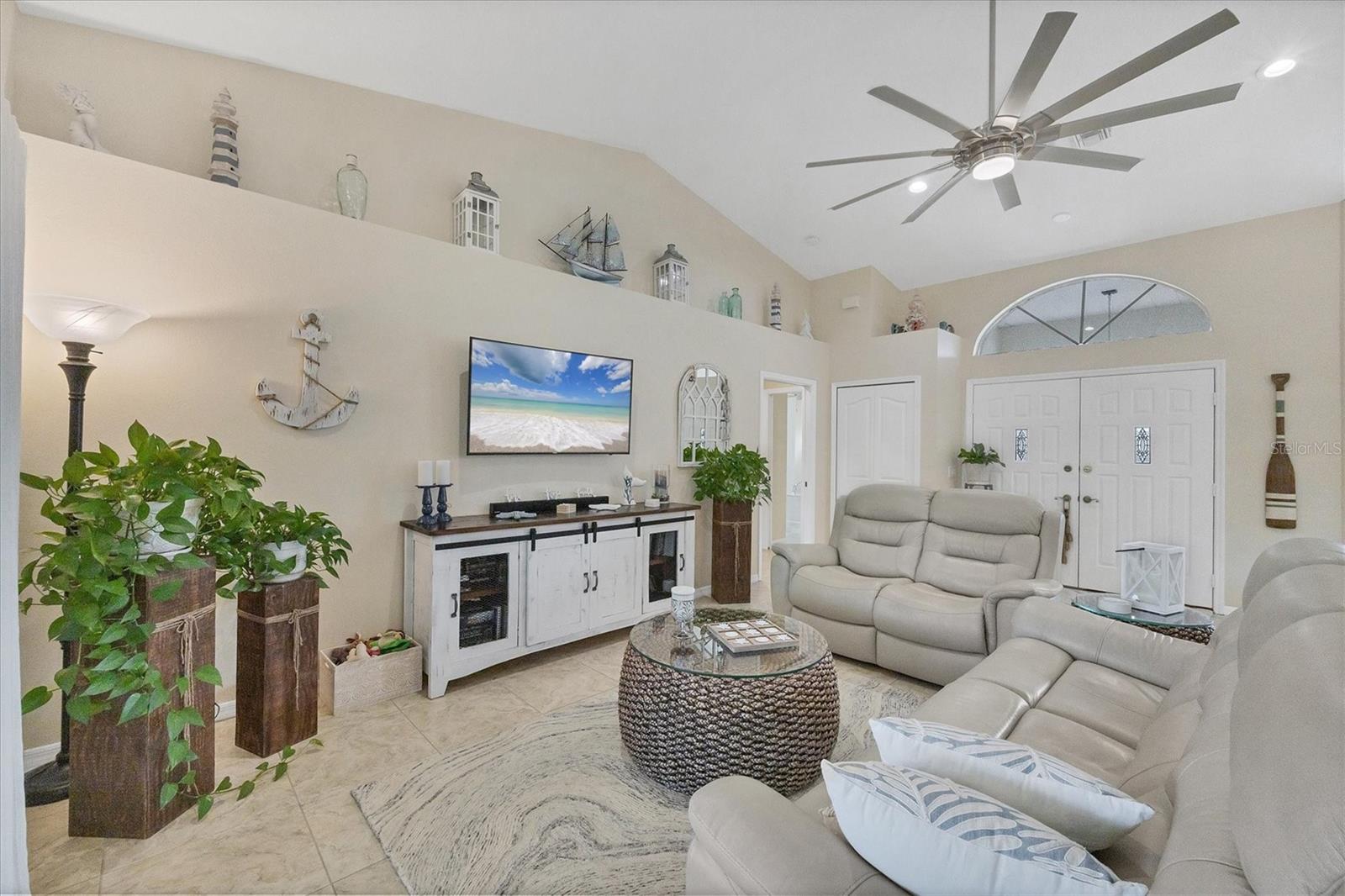 GULF COVE - Residential