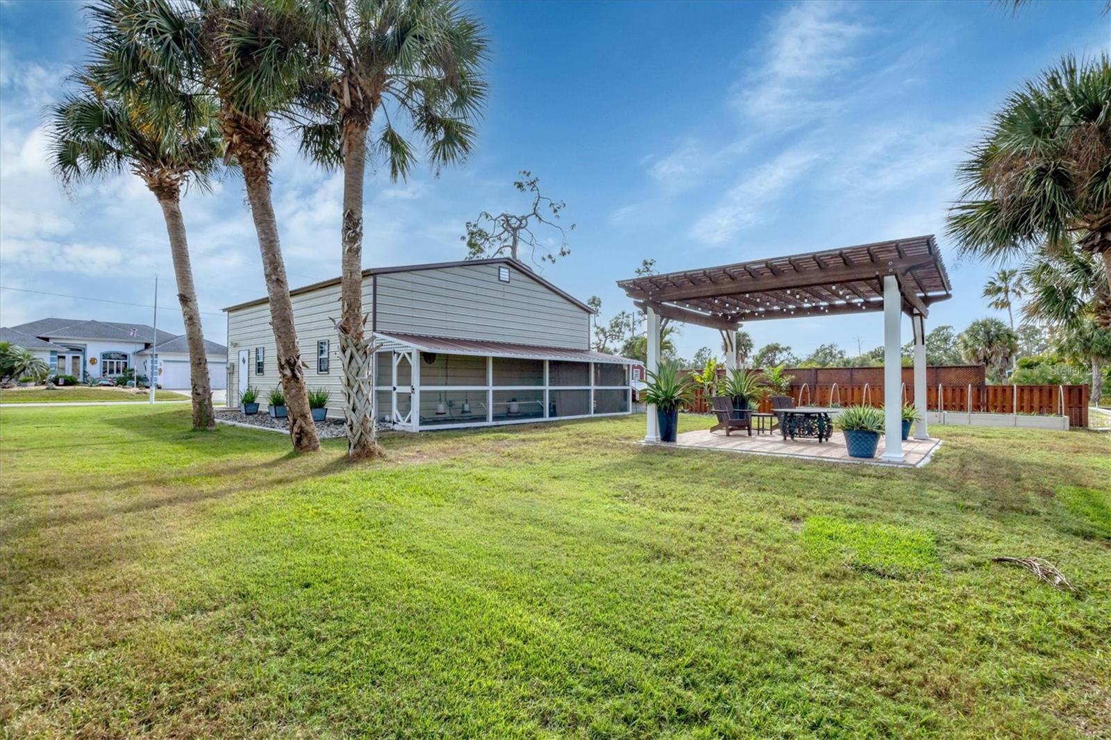 GULF COVE - Residential