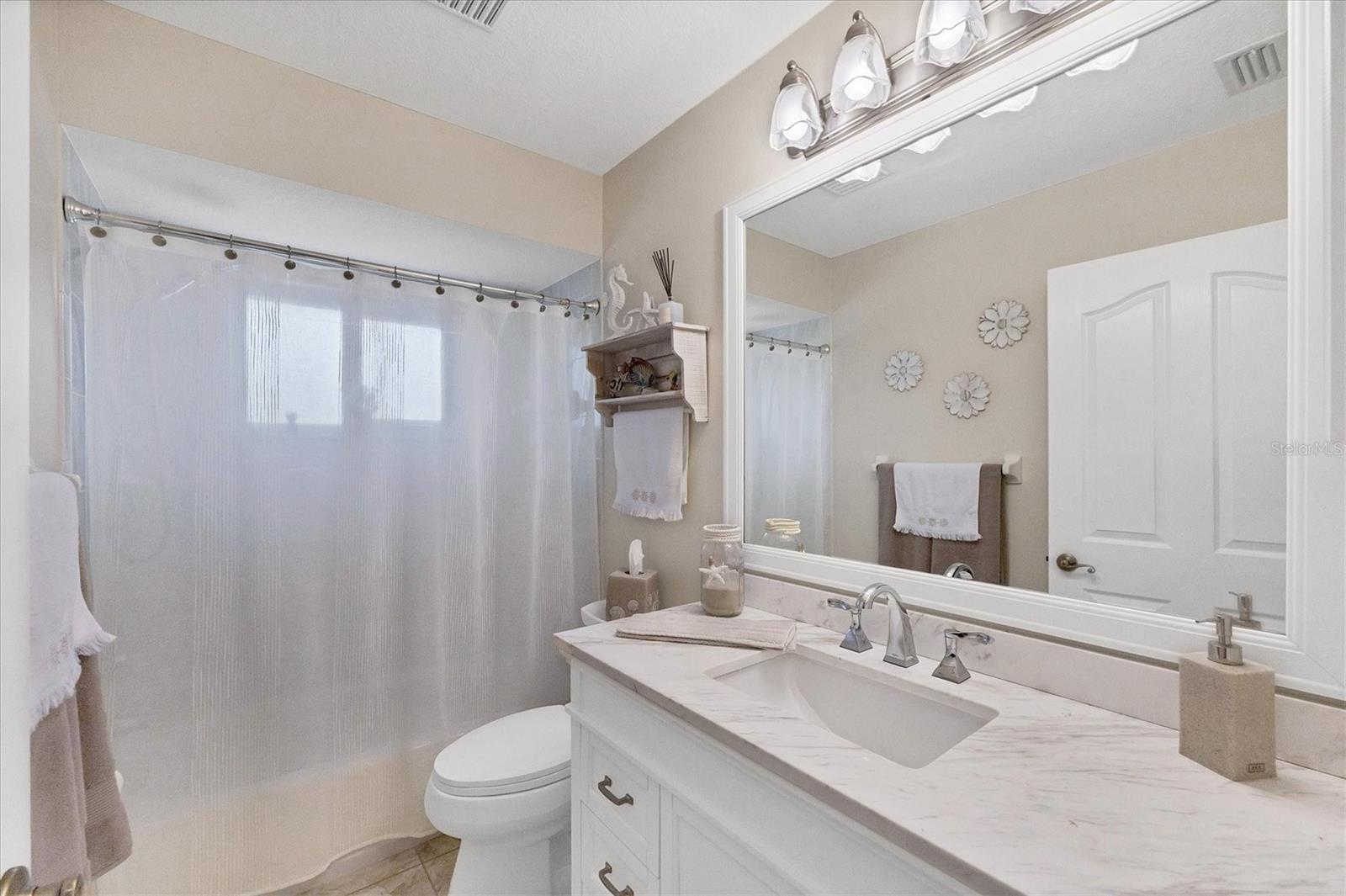 GULF COVE - Residential