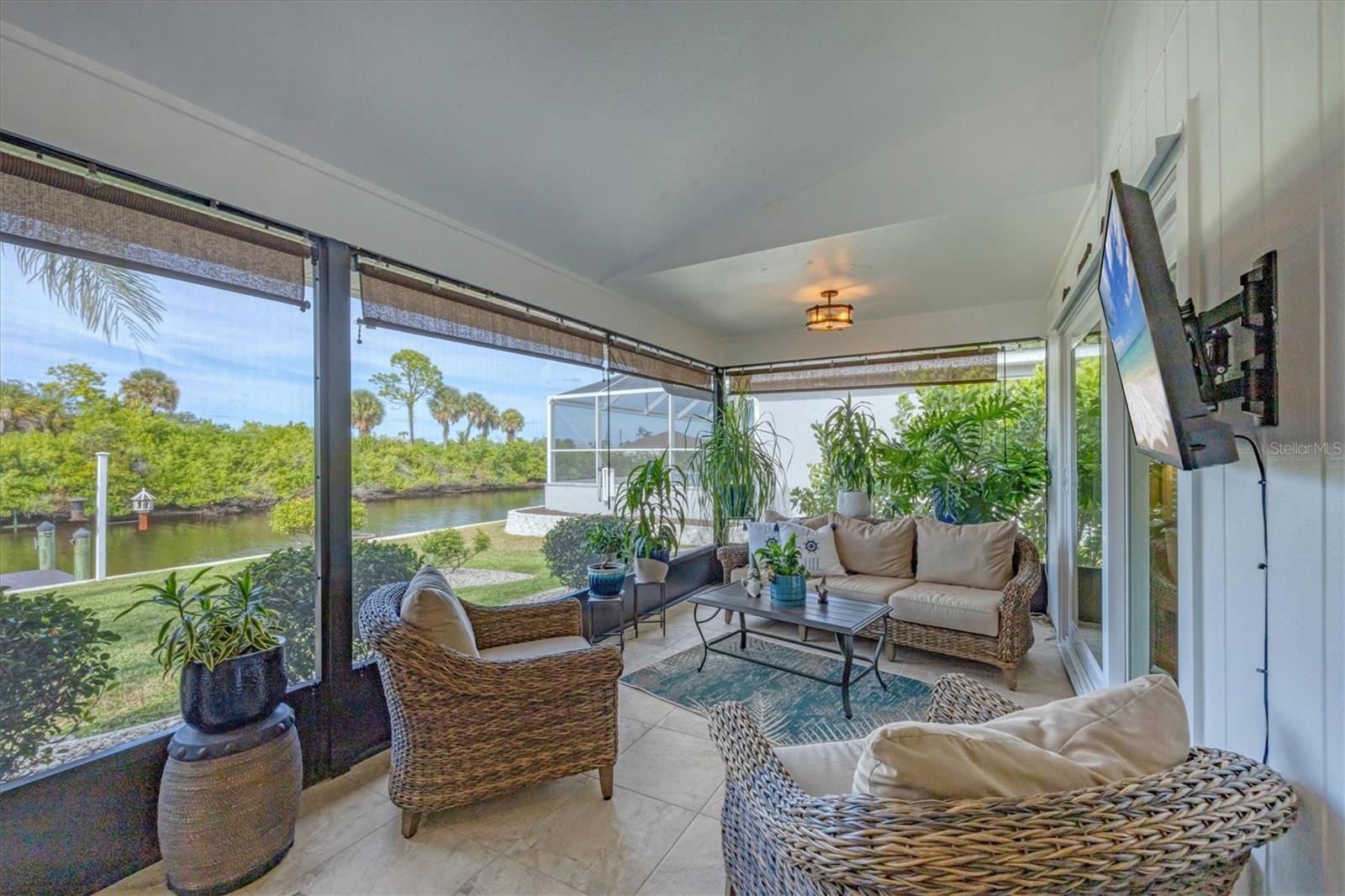 GULF COVE - Residential