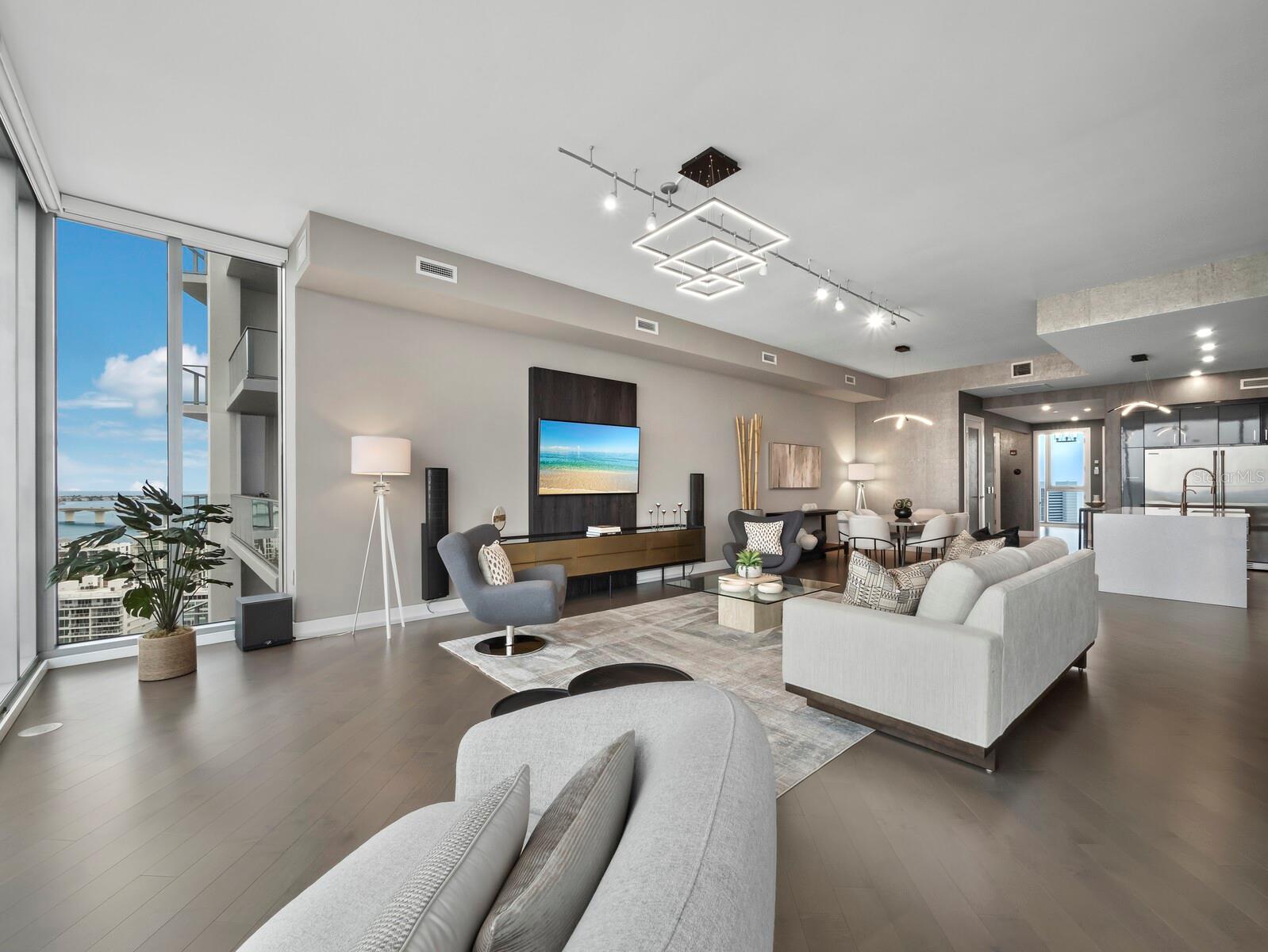 VUE SARASOTA BAY - Residential