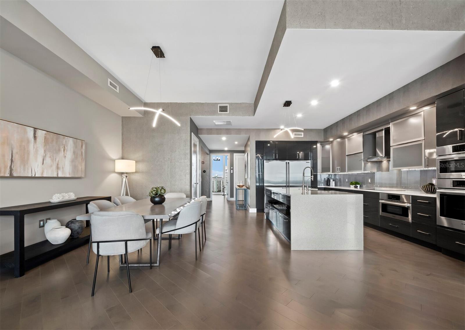 VUE SARASOTA BAY - Residential