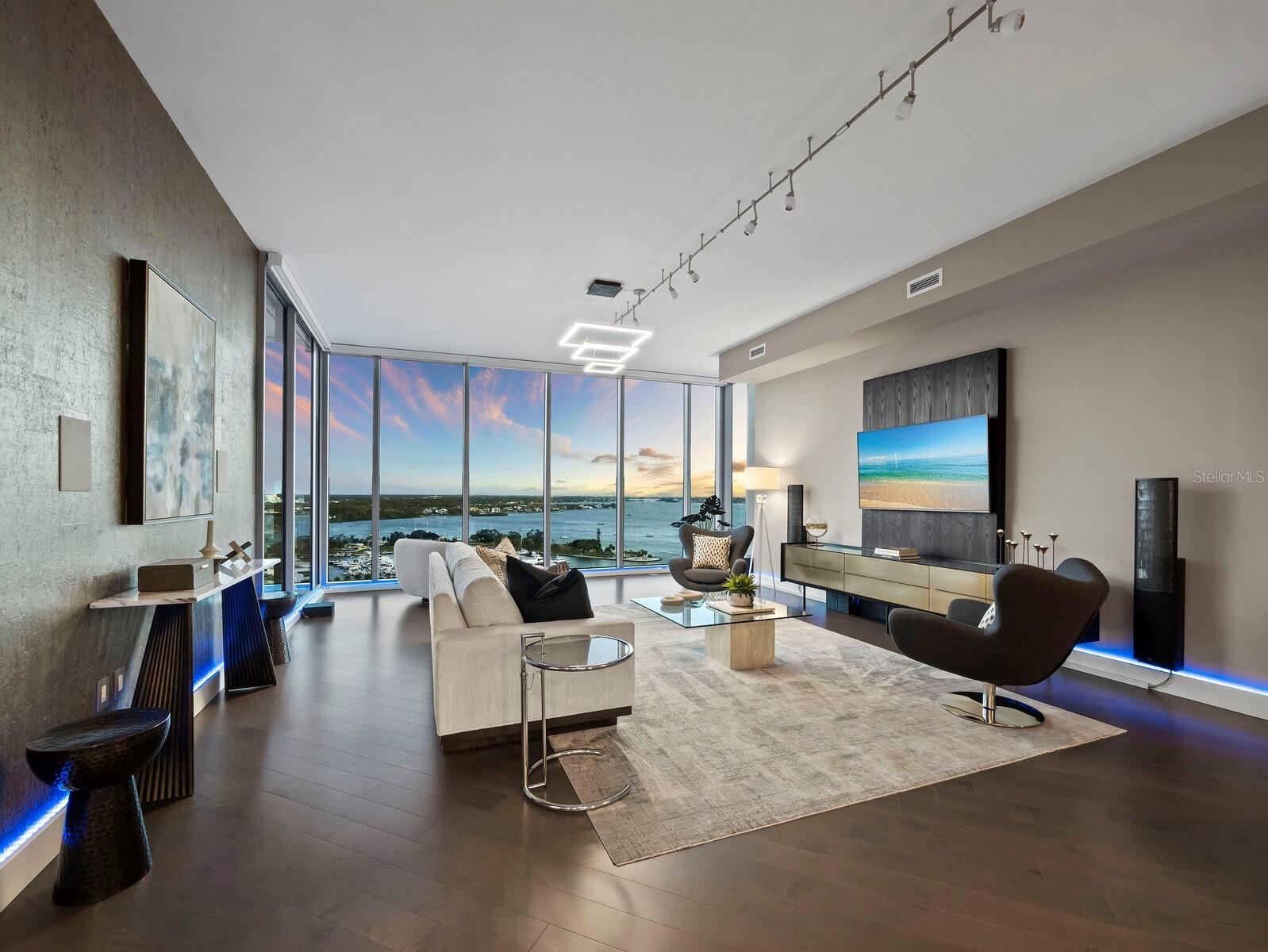 VUE SARASOTA BAY - Residential