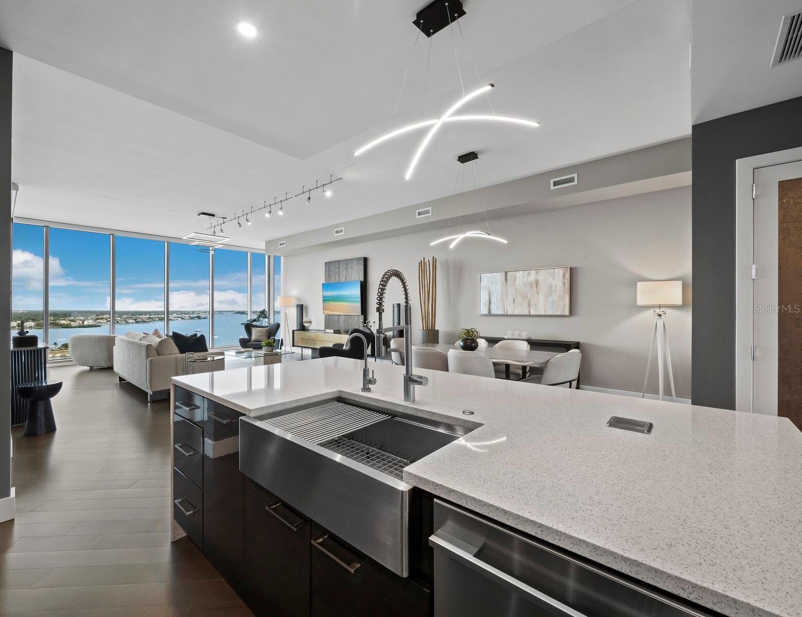 VUE SARASOTA BAY - Residential