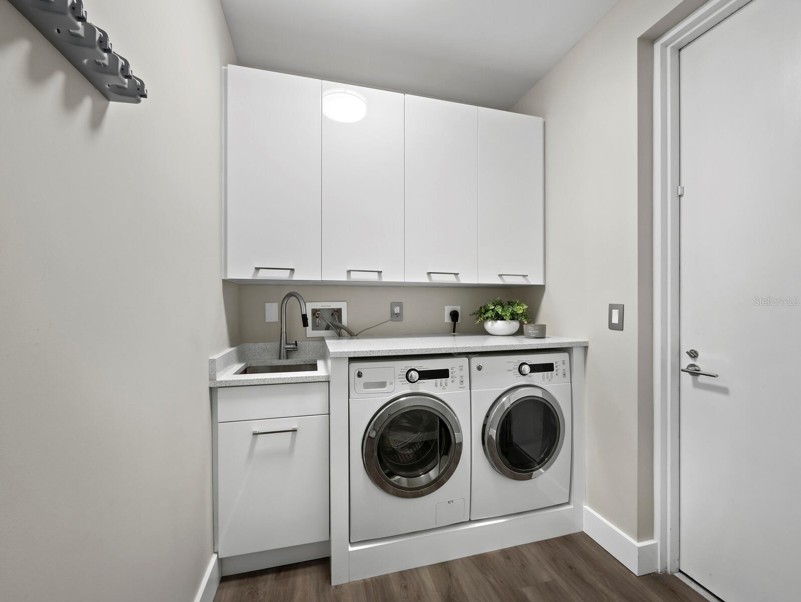 VUE SARASOTA BAY - Residential