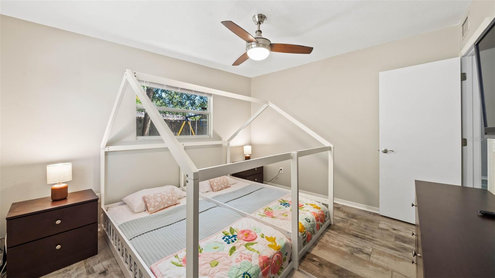 OLDSMAR COUNTRY CLUB ESTATES SEC 1 - Residential