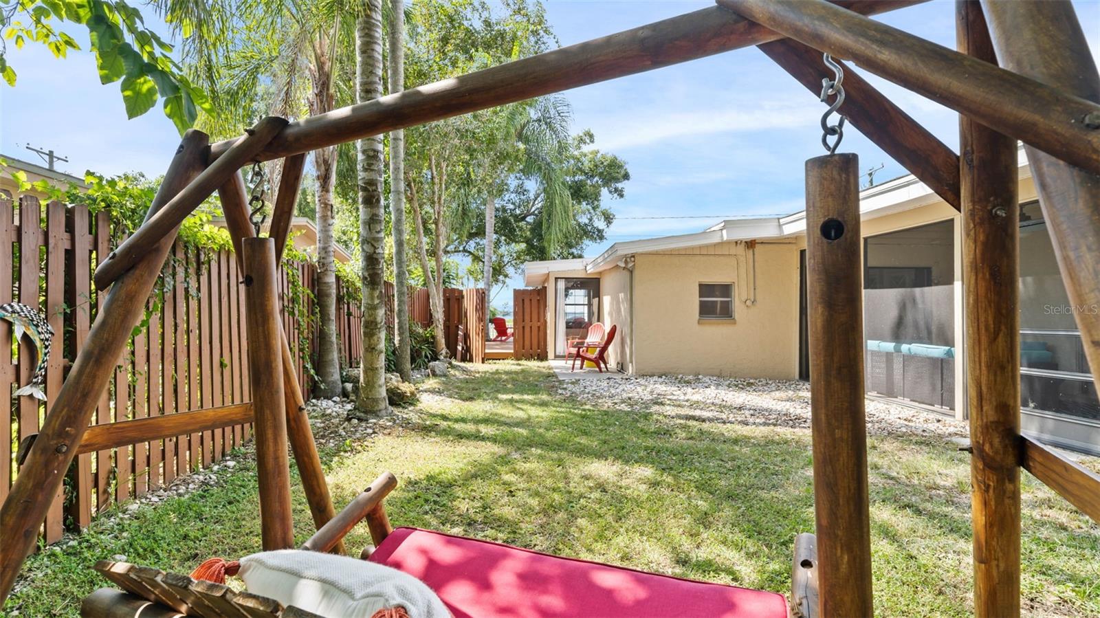 OLDSMAR COUNTRY CLUB ESTATES SEC 1 - Residential