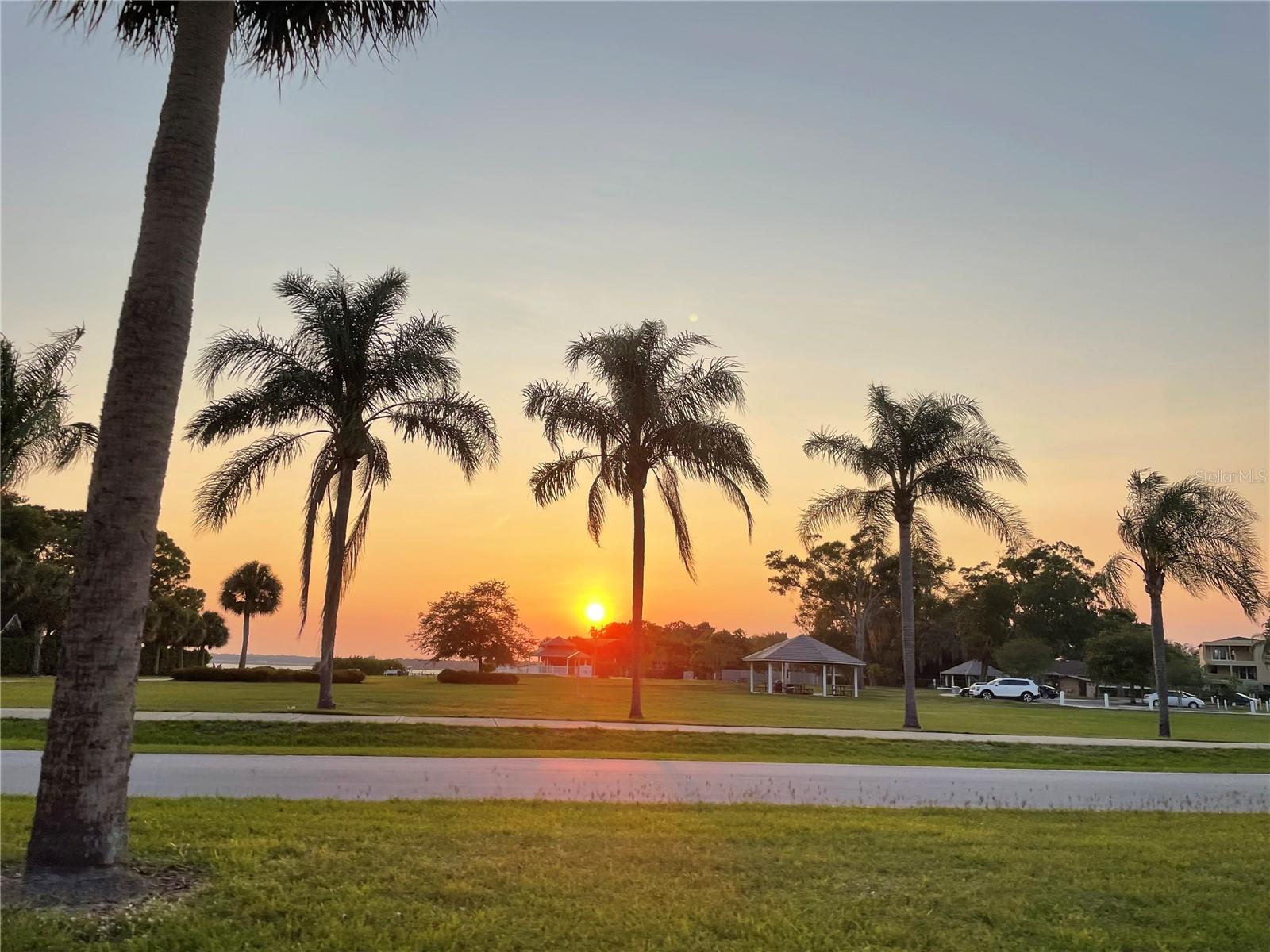 OLDSMAR COUNTRY CLUB ESTATES SEC 1 - Residential