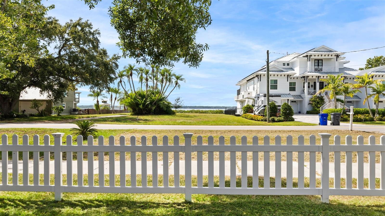 OLDSMAR COUNTRY CLUB ESTATES SEC 1 - Residential