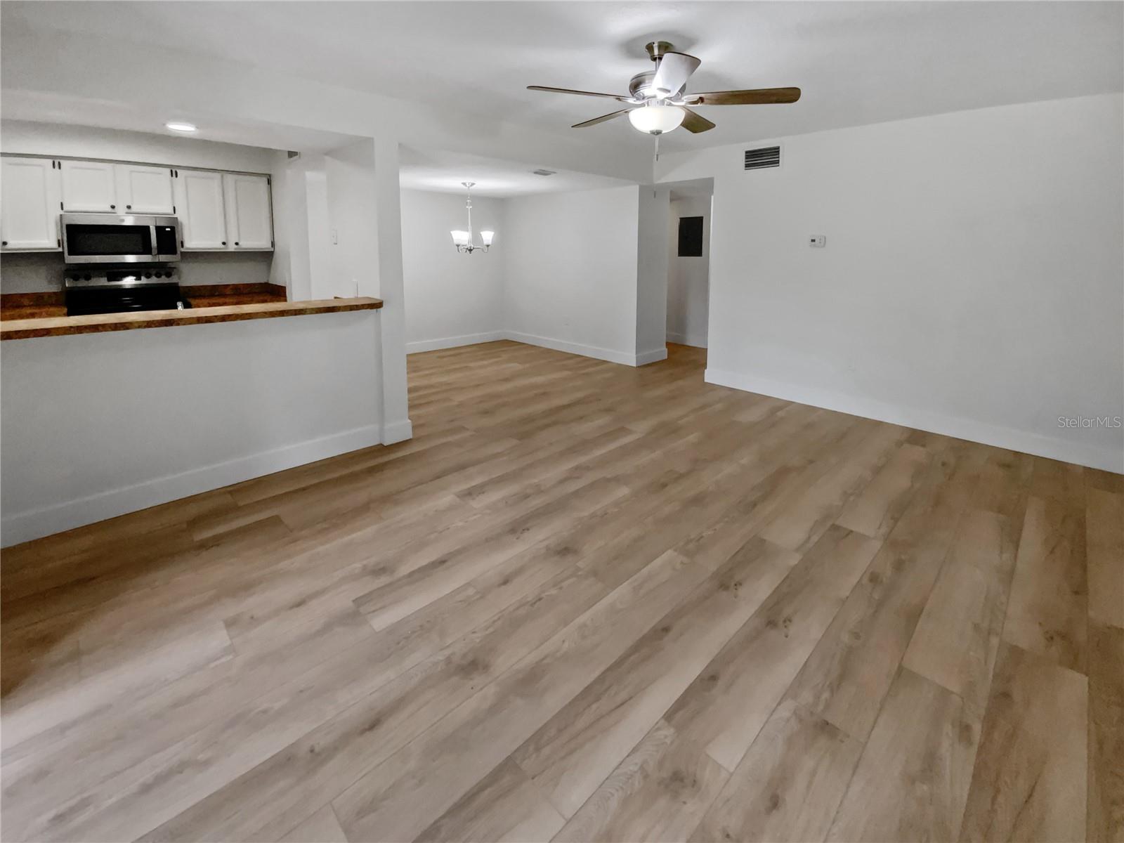 RESERVE AT WEKIVA BEND A CONDO - Residential
