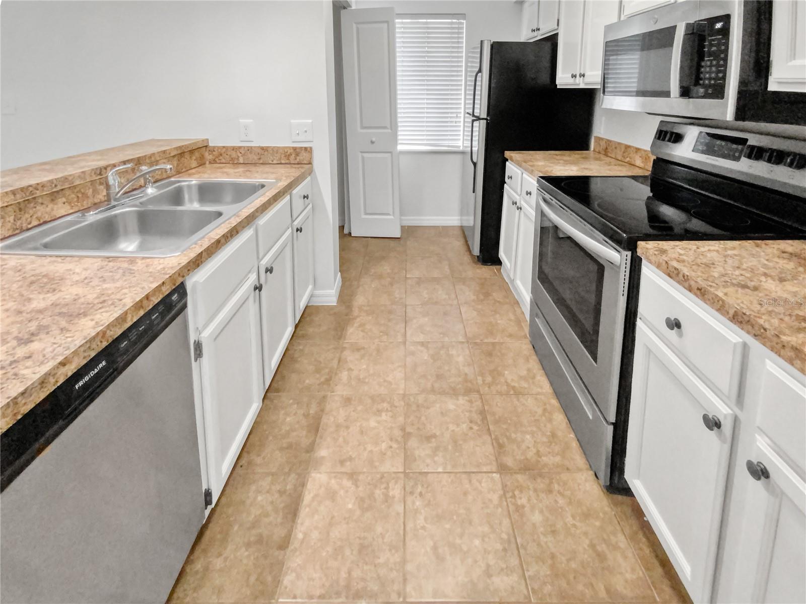 RESERVE AT WEKIVA BEND A CONDO - Residential