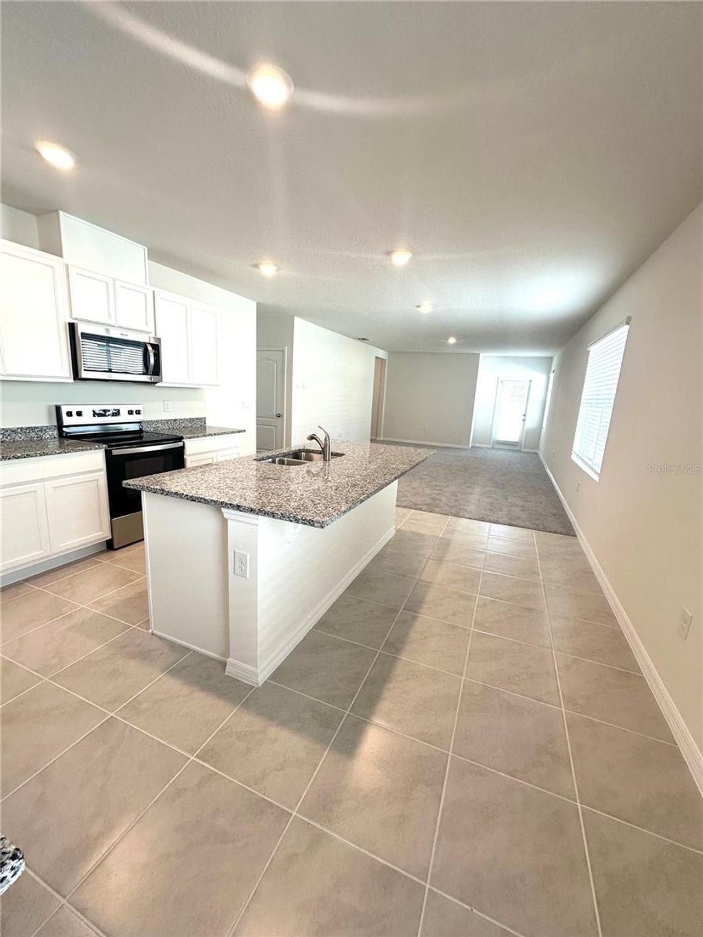 Photo of 2842 Waterlily Way, Kissimmee, FL 34759 (MLS # S5140635)