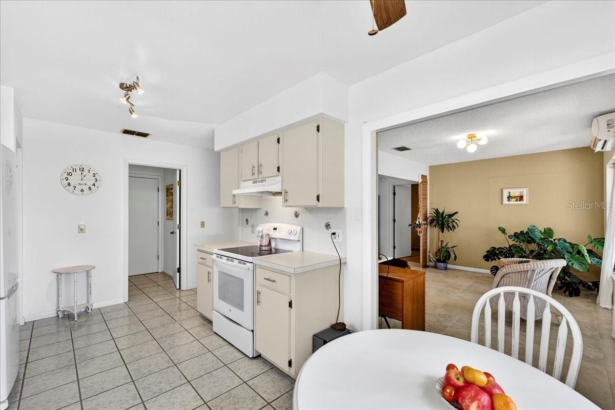 COLONNADES PH 2 - Residential