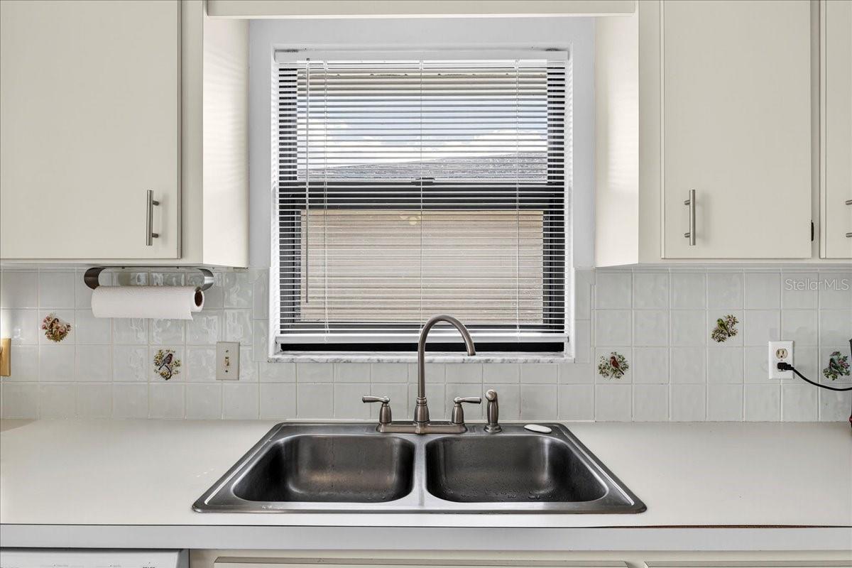 COLONNADES PH 2 - Residential