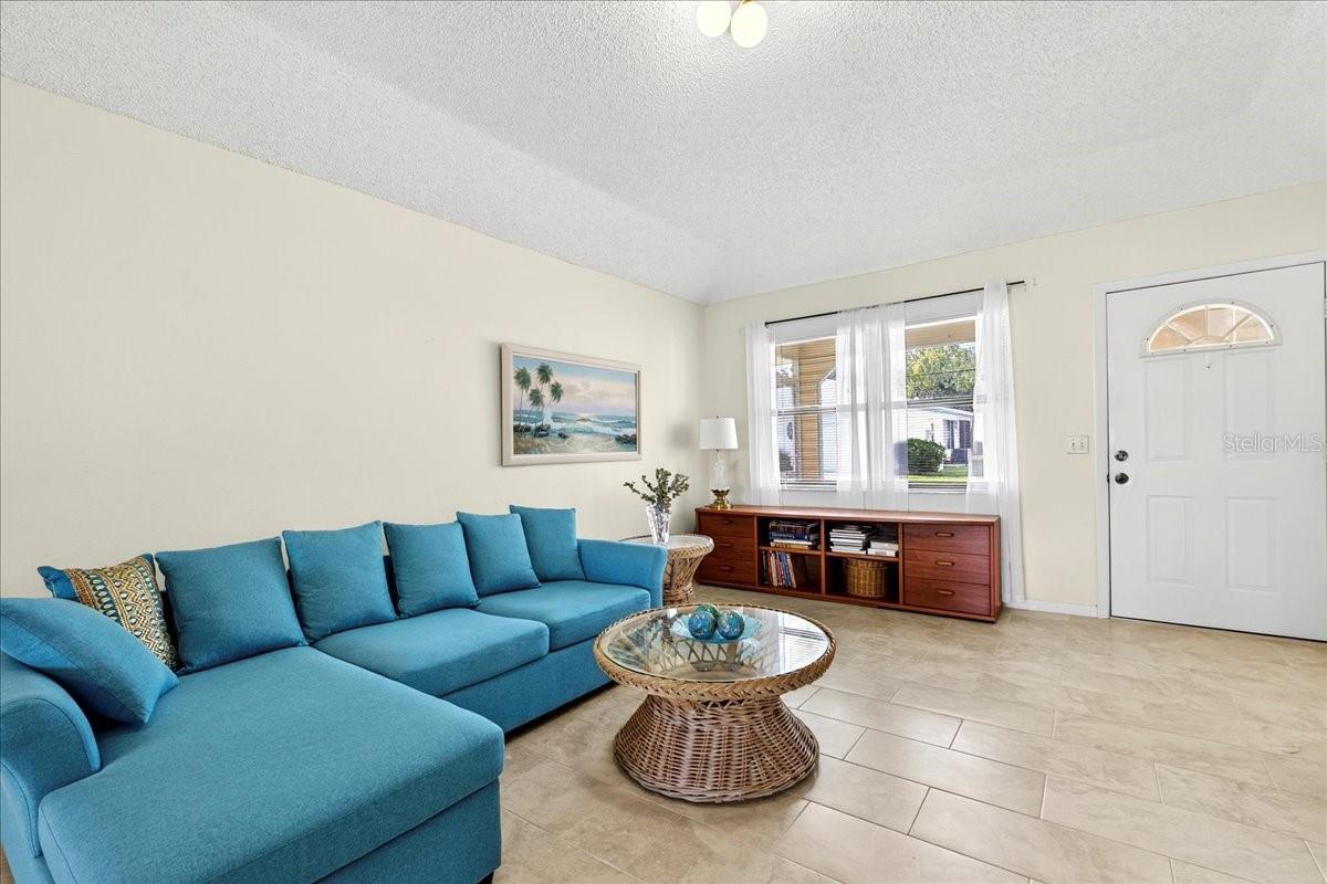 COLONNADES PH 2 - Residential