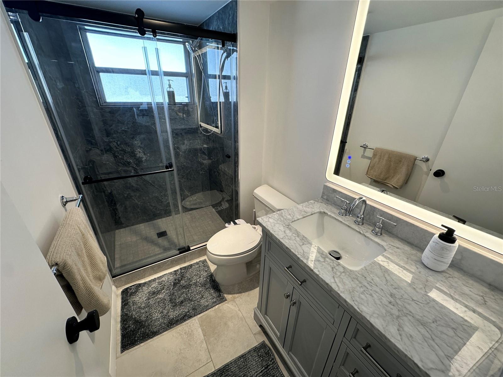 SIESTA HARBOR II - Residential Lease