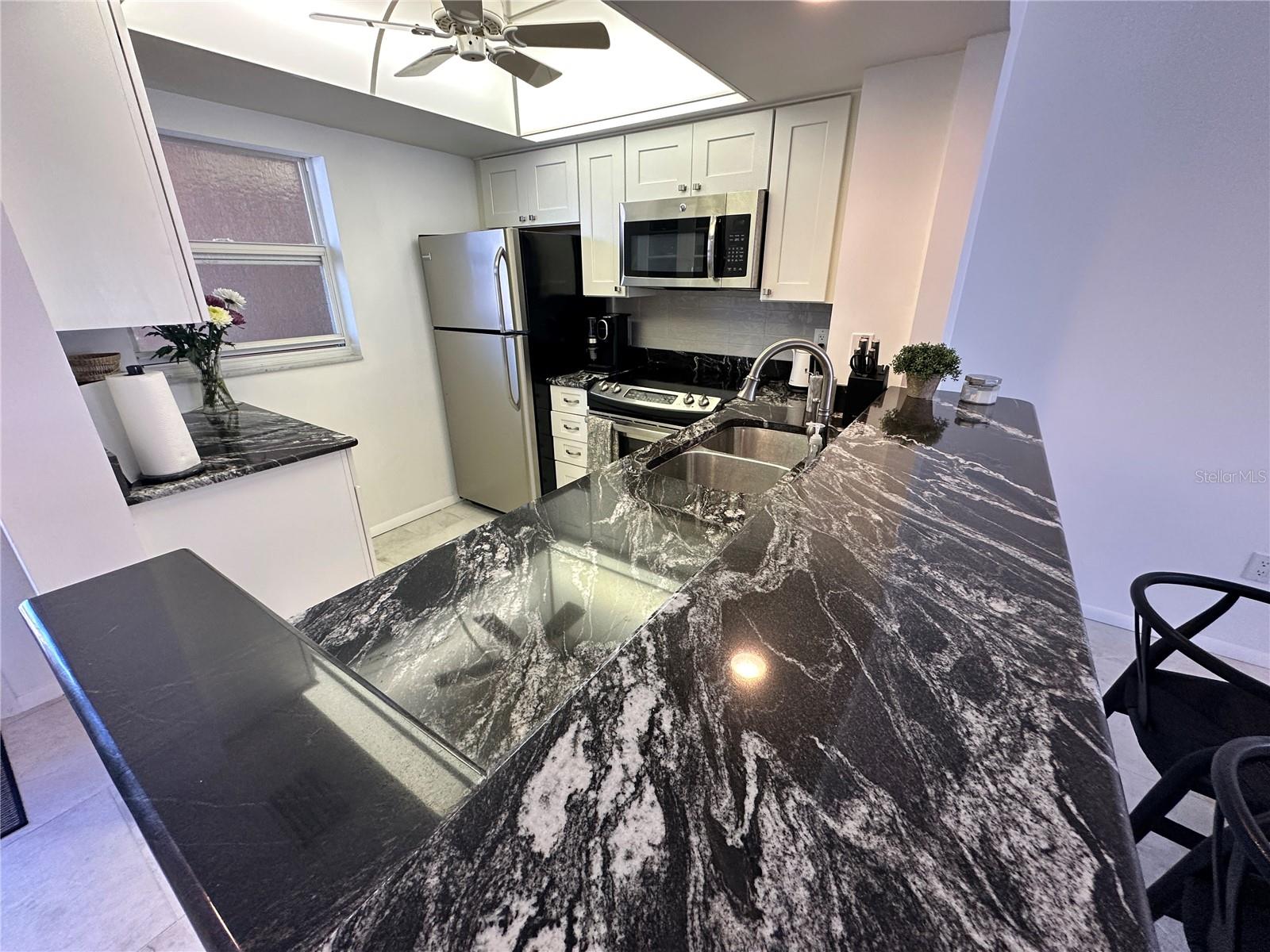 SIESTA HARBOR II - Residential Lease