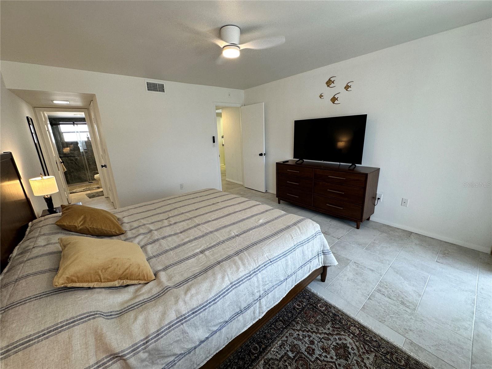 SIESTA HARBOR II - Residential Lease