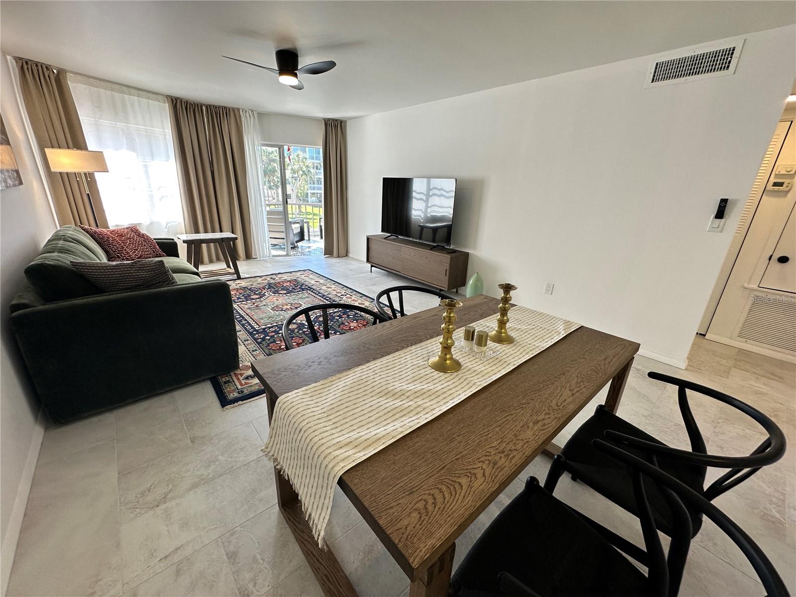 SIESTA HARBOR II - Residential Lease