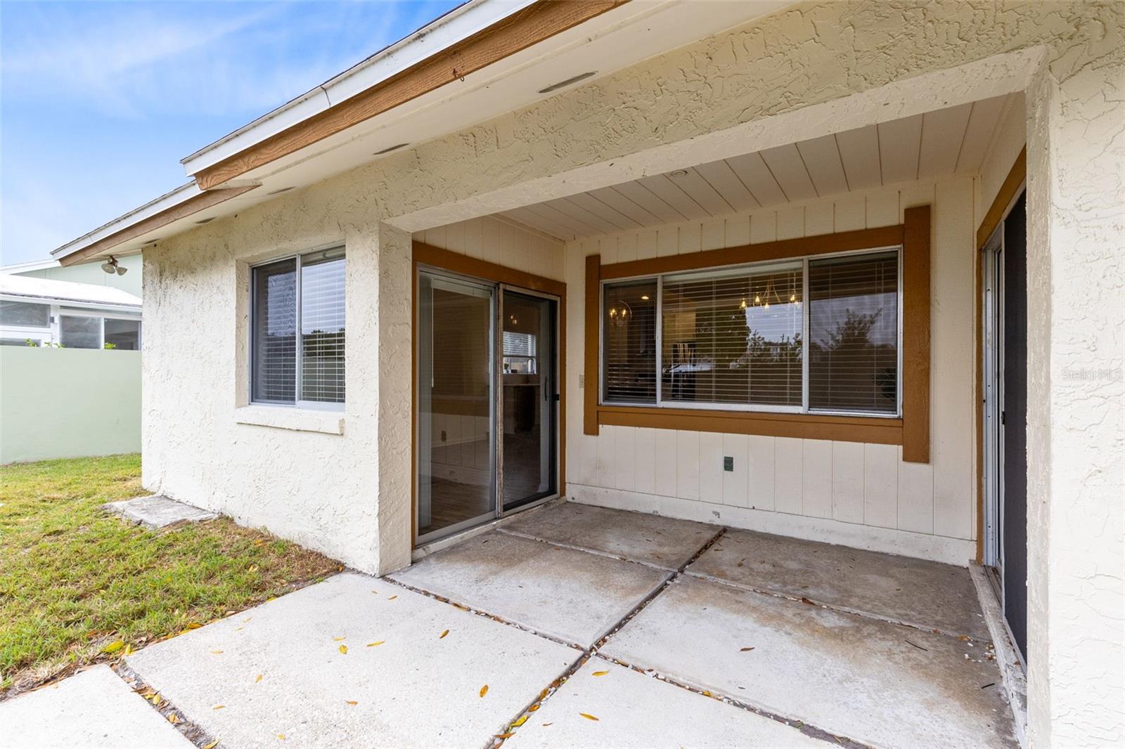 GOLFSIDE SEC 03 - Residential Lease