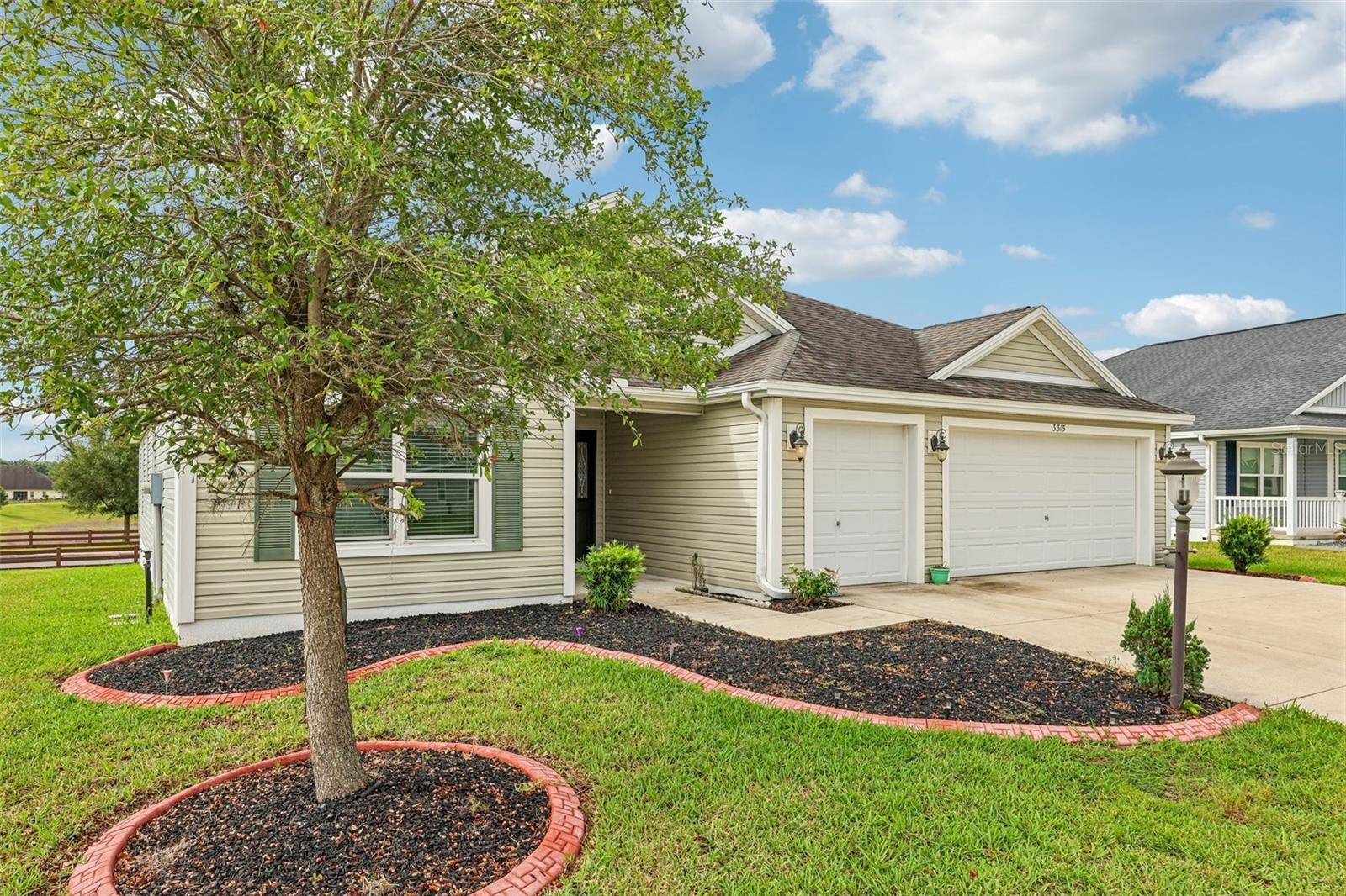 OXFORD OAKS PH 2 UN #833 - Residential
