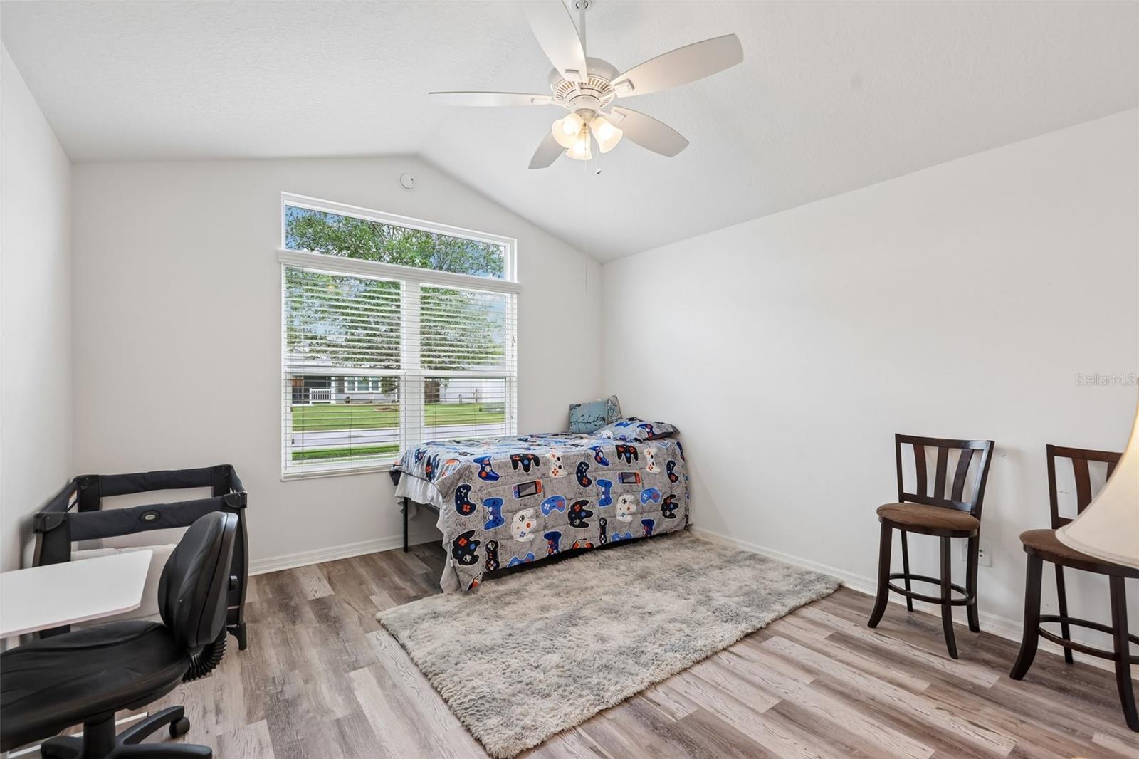 OXFORD OAKS PH 2 UN #833 - Residential