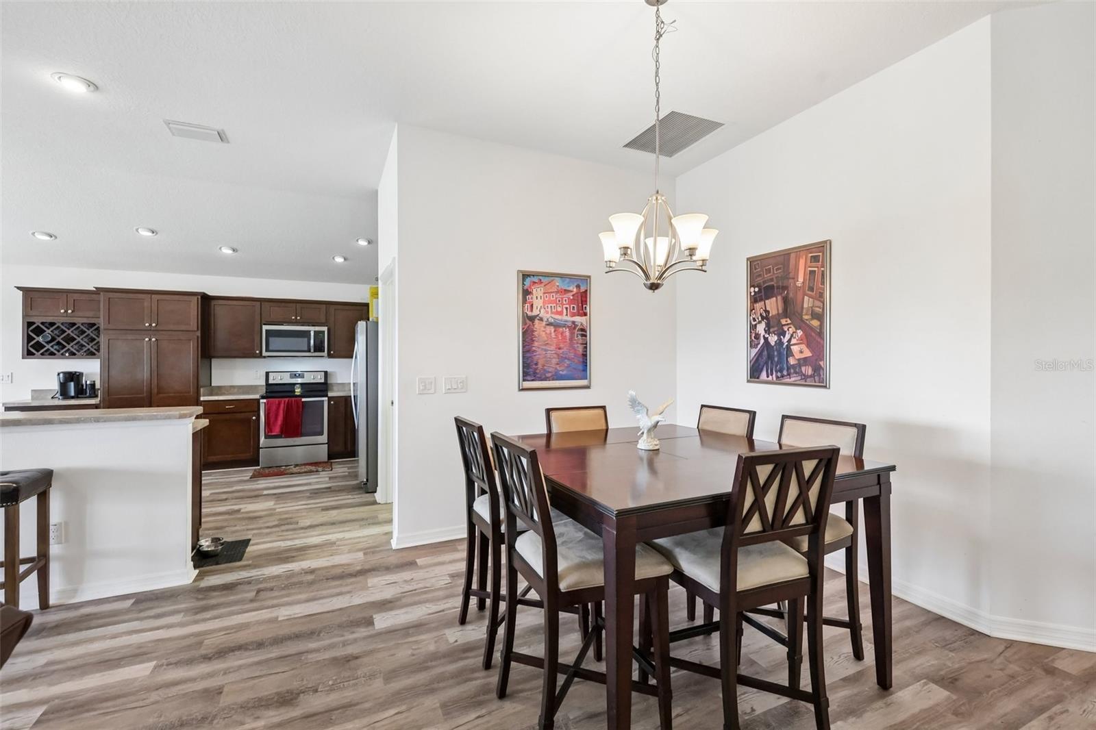 OXFORD OAKS PH 2 UN #833 - Residential