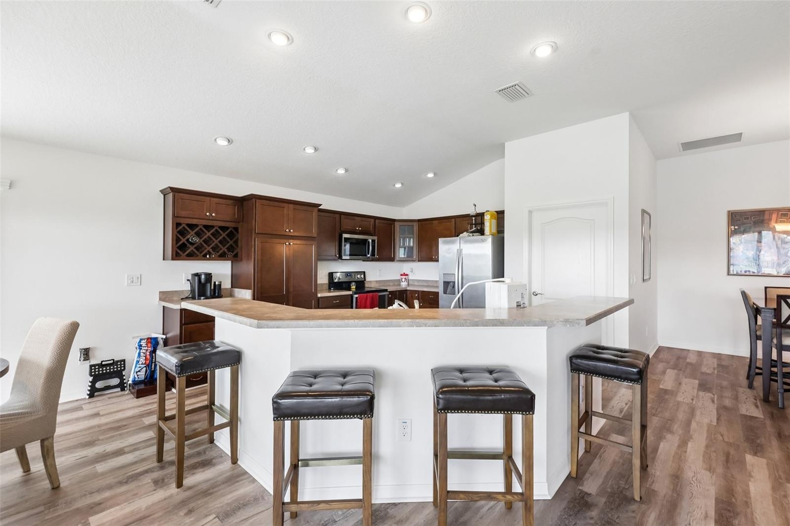 OXFORD OAKS PH 2 UN #833 - Residential
