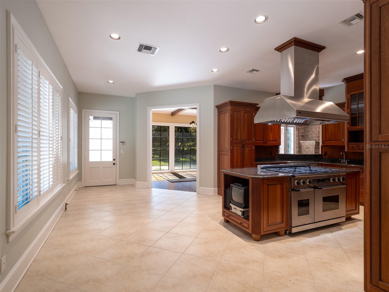 POLO LANE - Residential