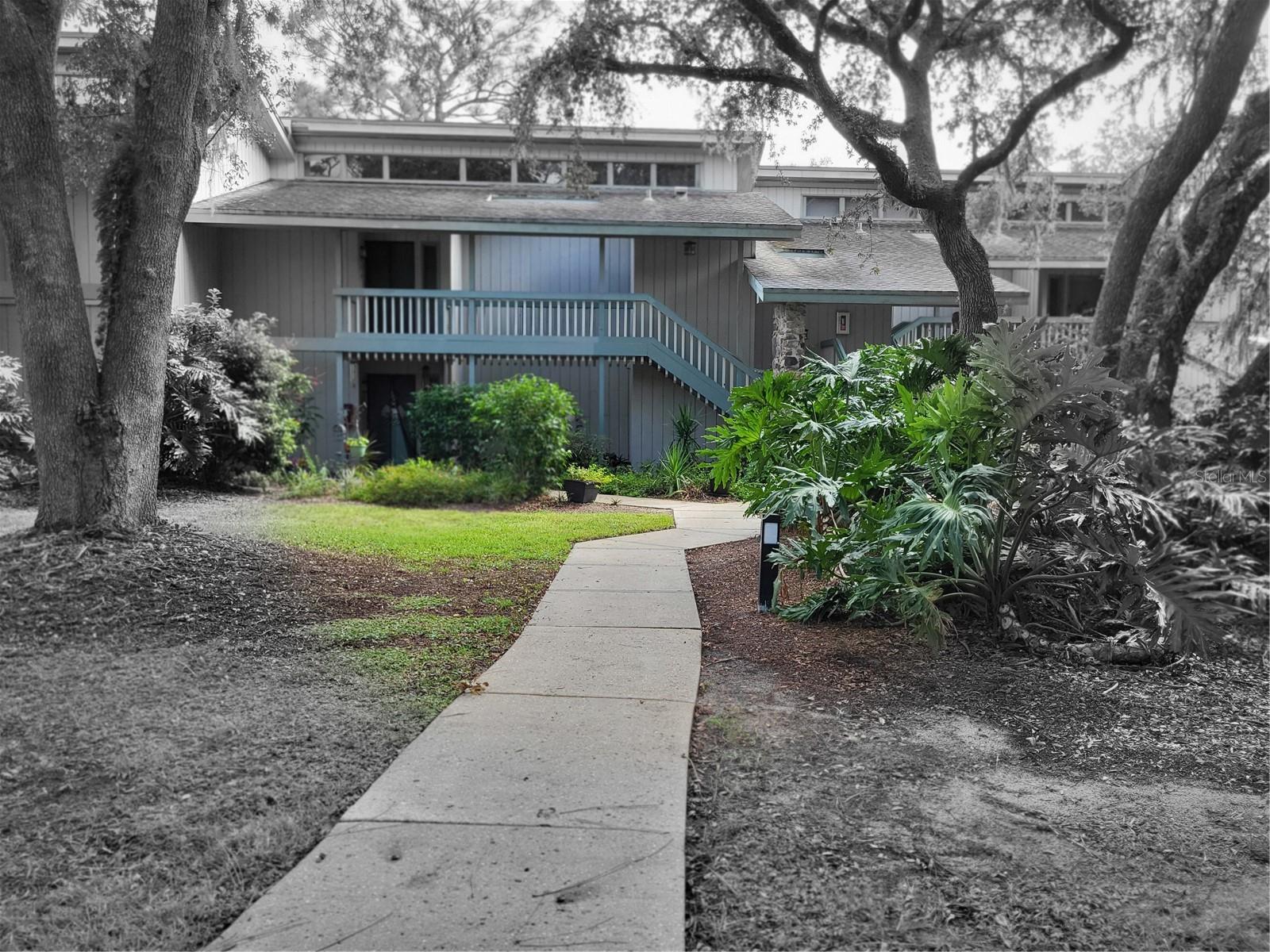 GRENELEFE CAMELOT CONDO UNIT 04 PH 01 - Residential