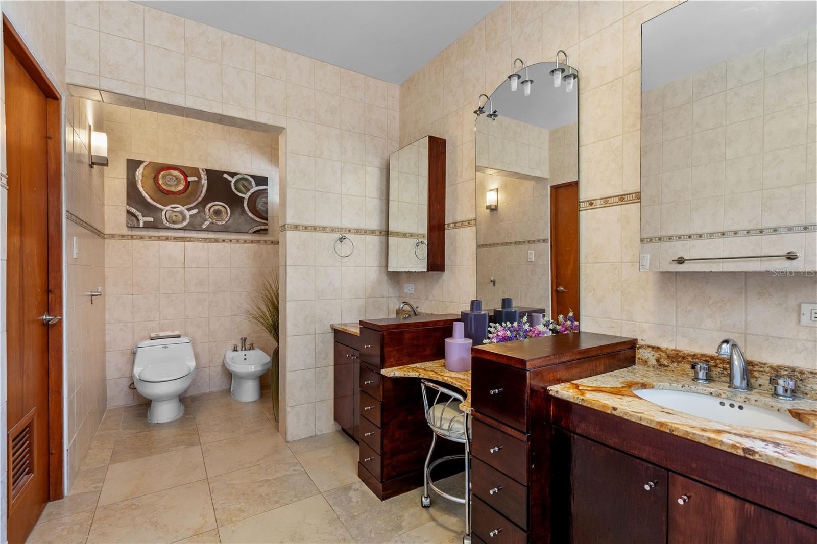 COLINAS DE PARKVILLE - Residential