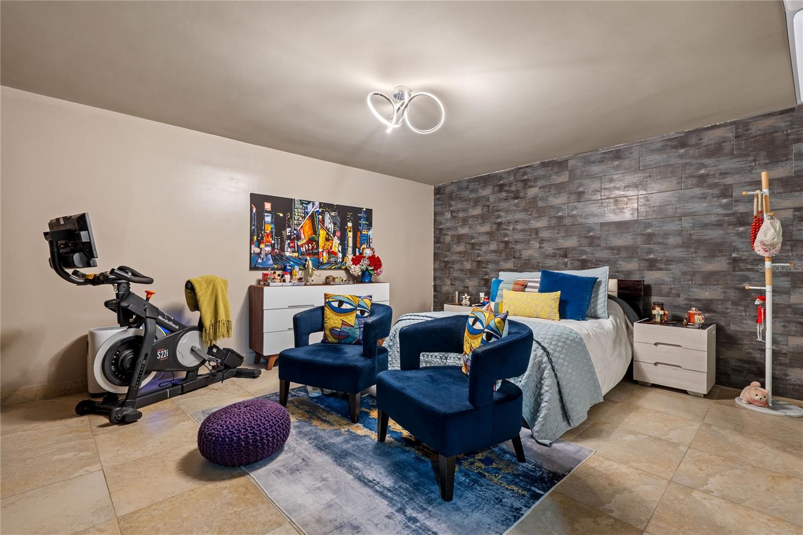 COLINAS DE PARKVILLE - Residential