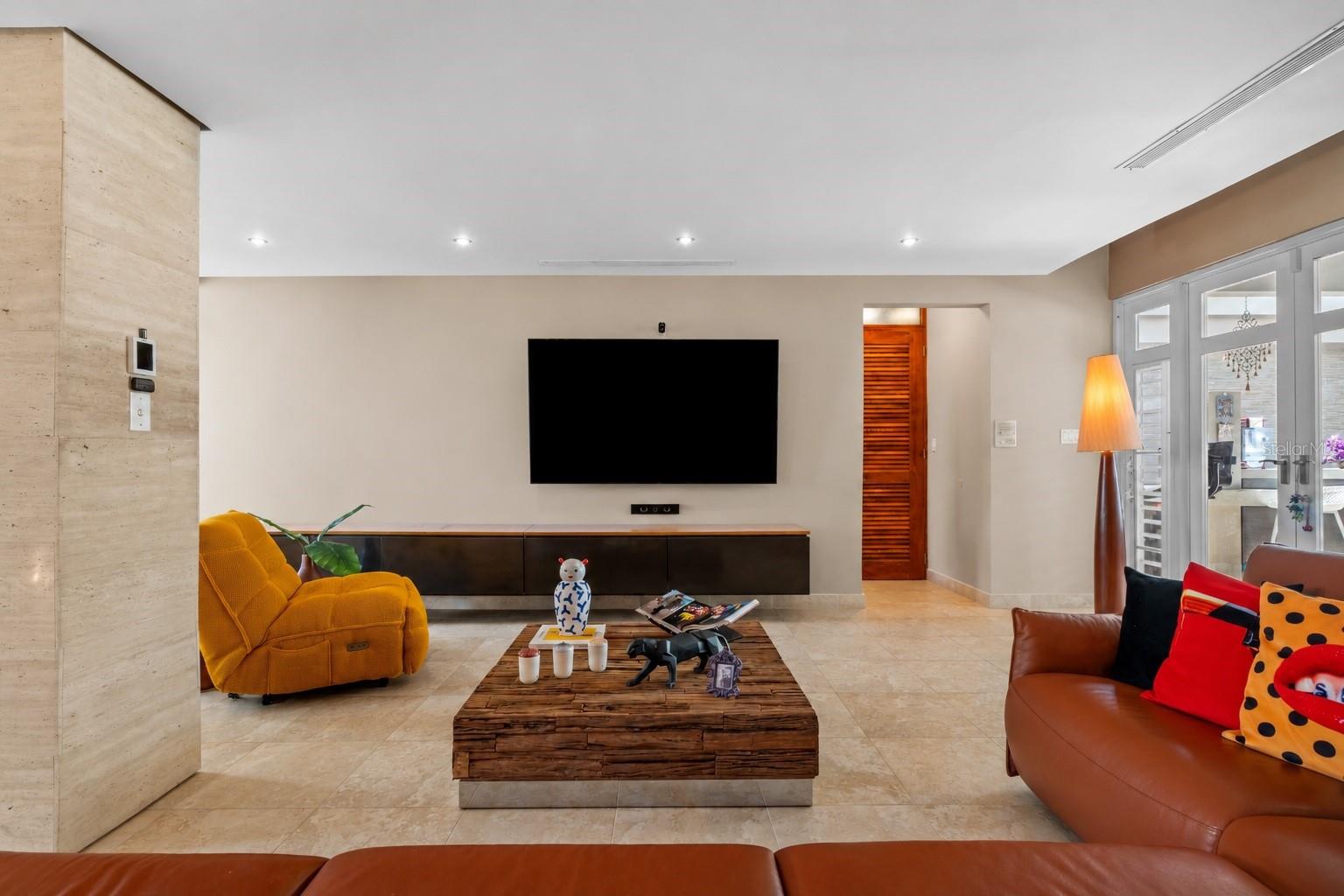 COLINAS DE PARKVILLE - Residential