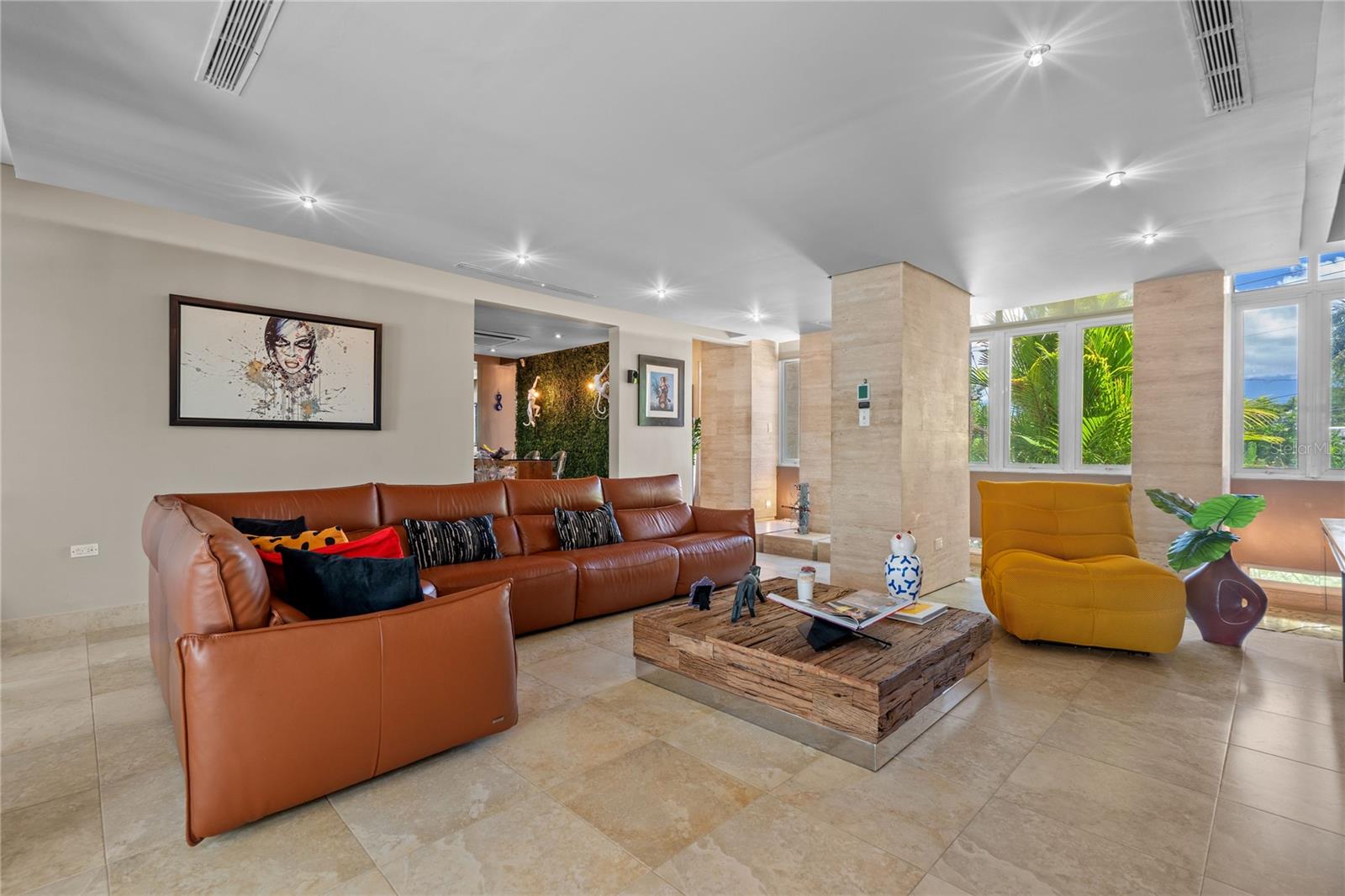 COLINAS DE PARKVILLE - Residential