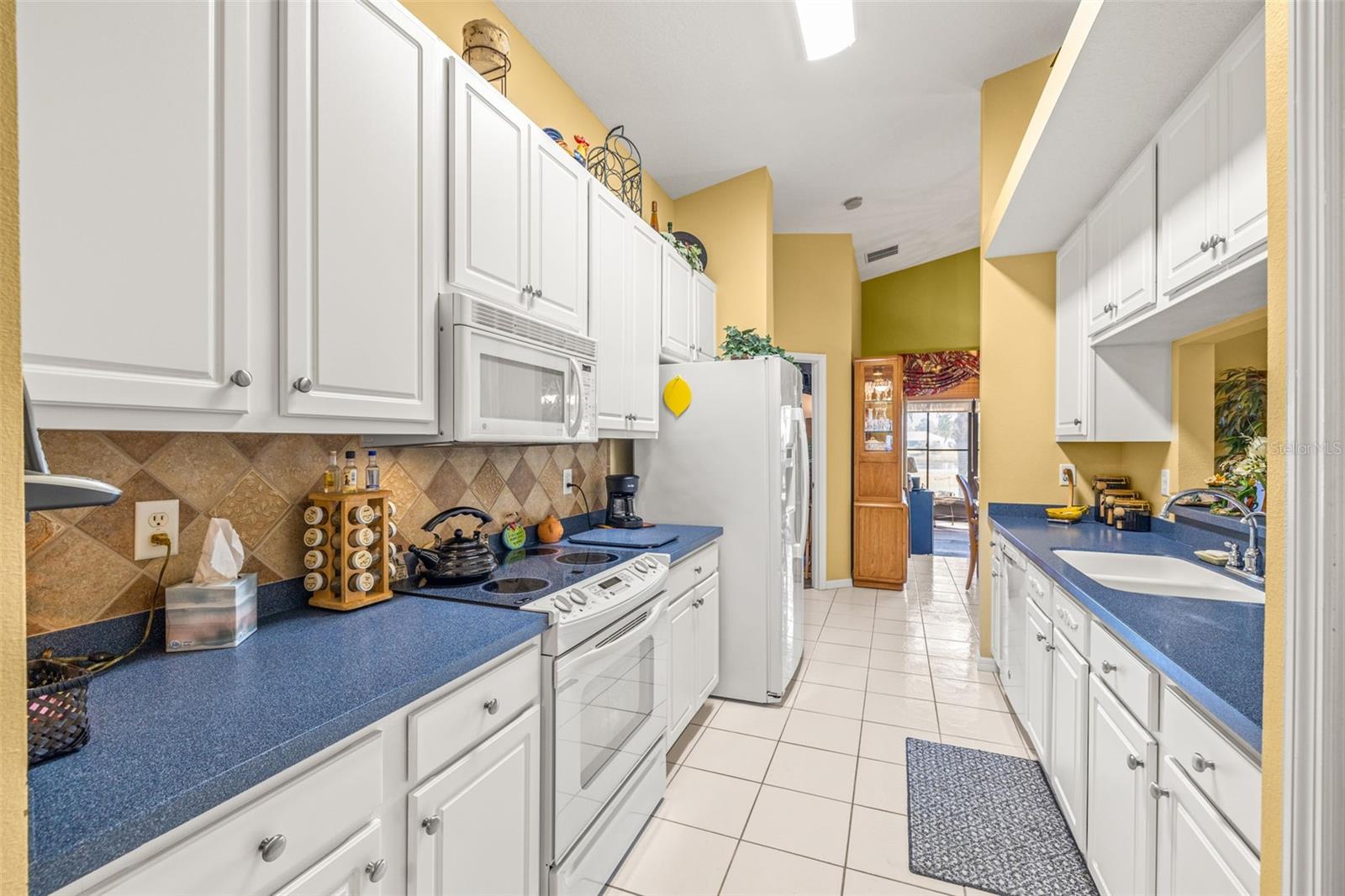 TAMPA BAY GOLF AND TENNIS CLUB - Residential