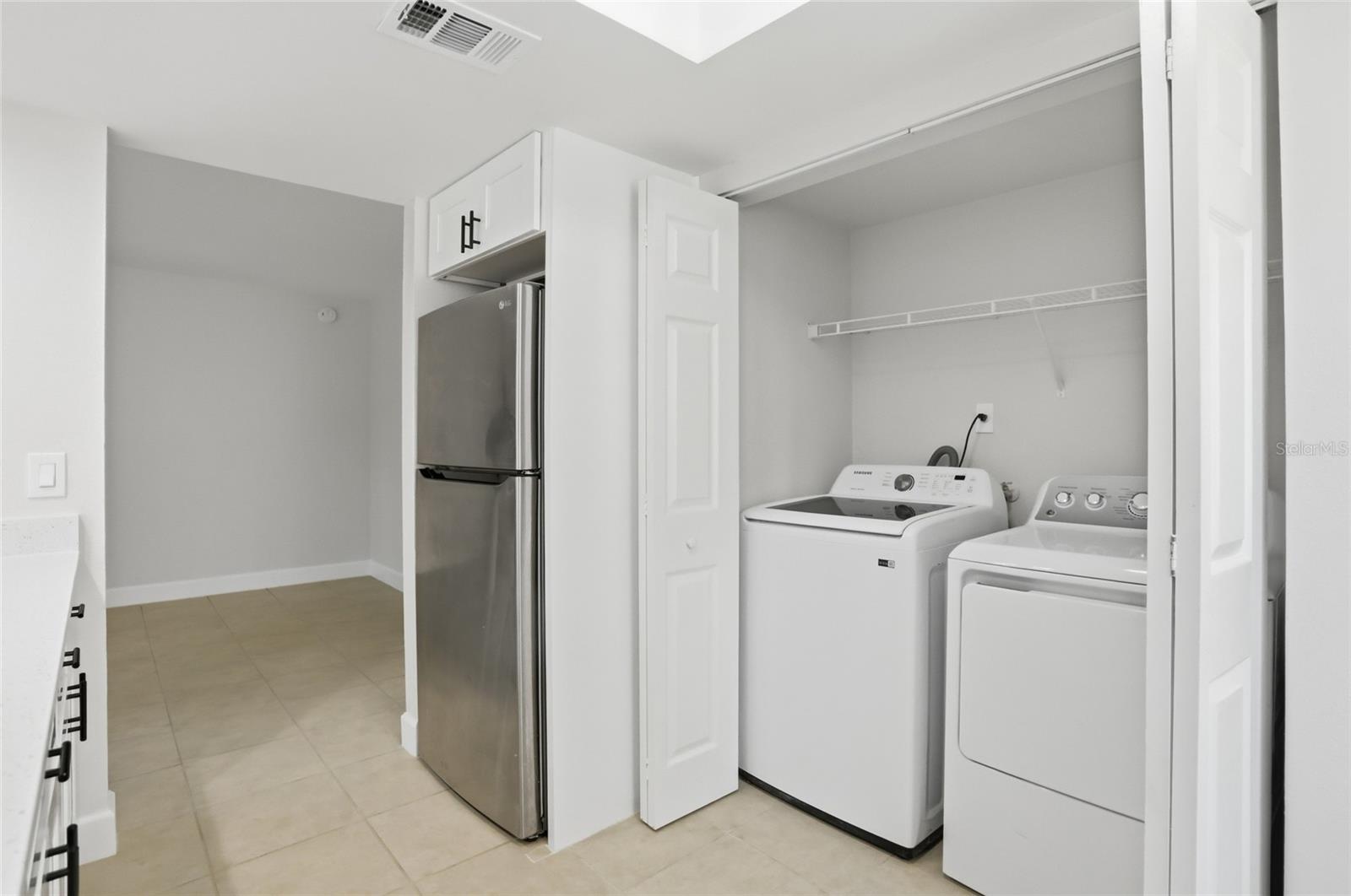 HAWTHORNE VILLAGE - Residential