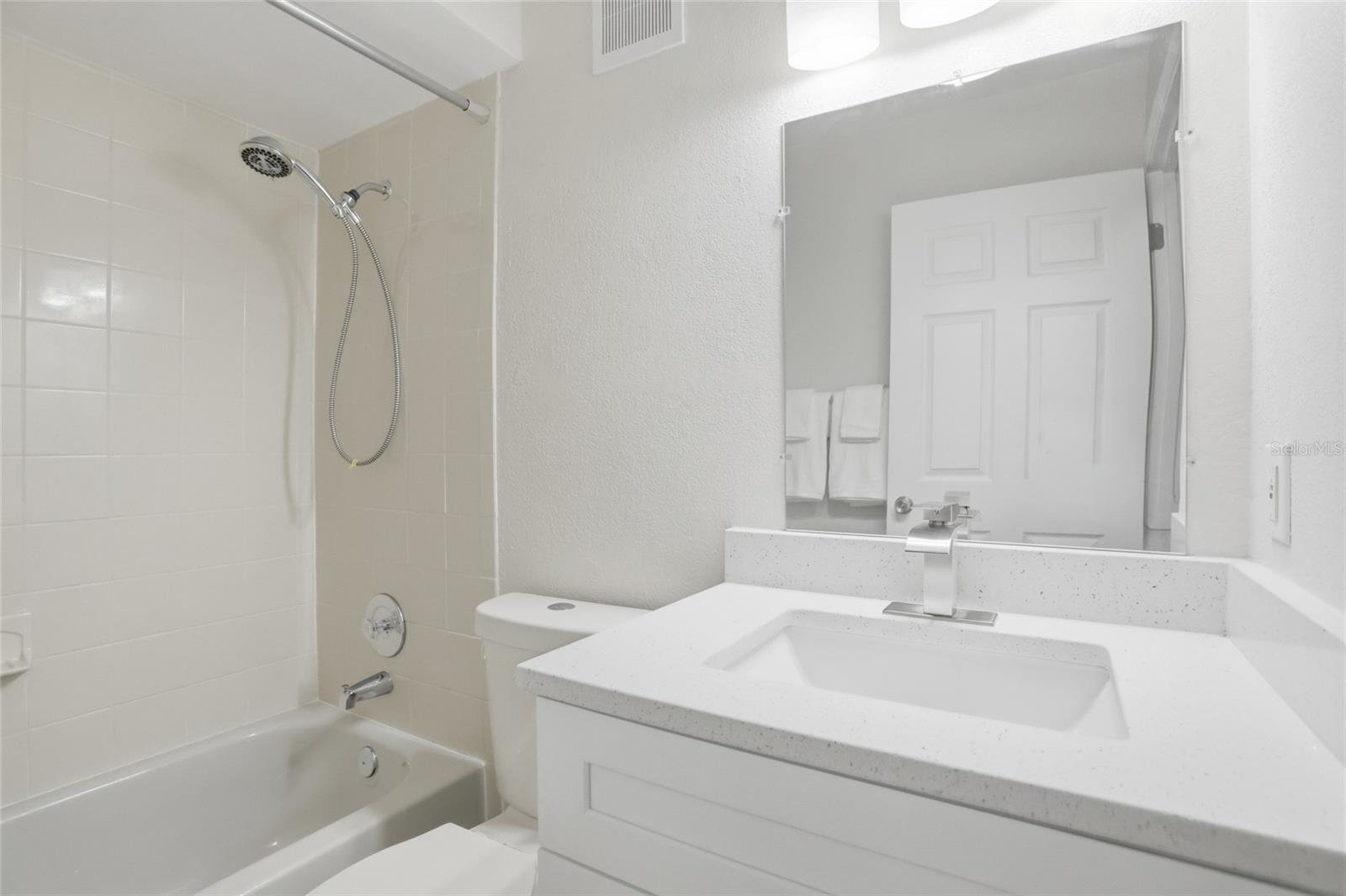 HAWTHORNE VILLAGE - Residential