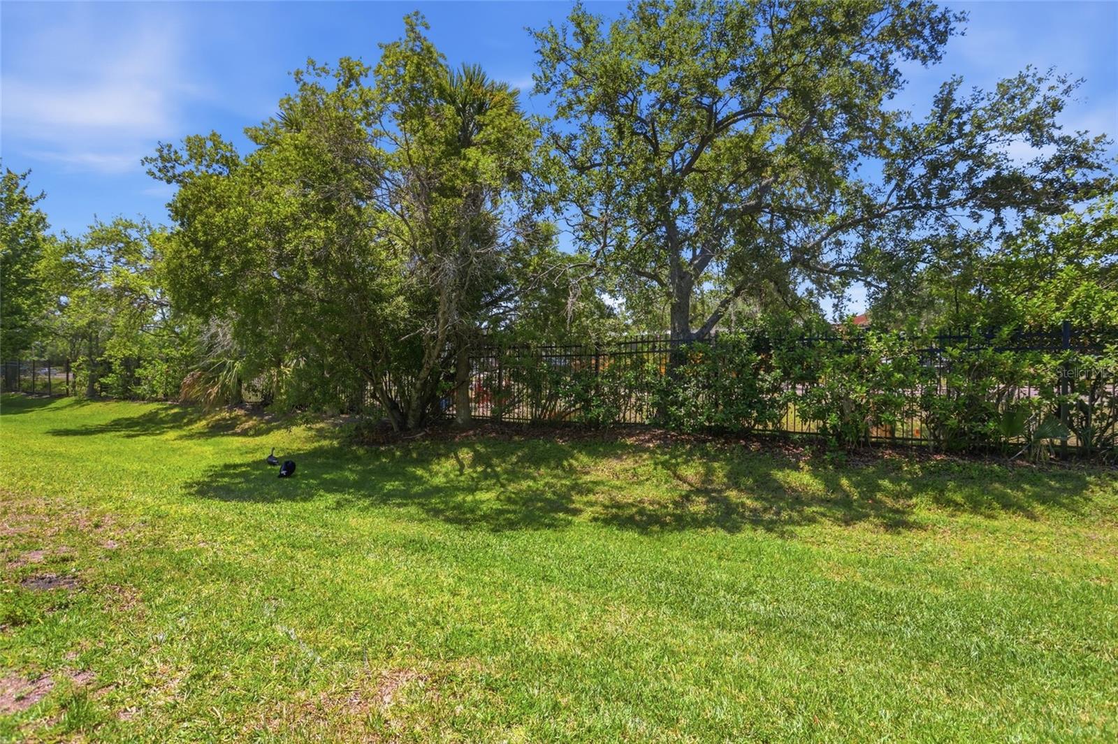 HAWTHORNE VILLAGE - Residential