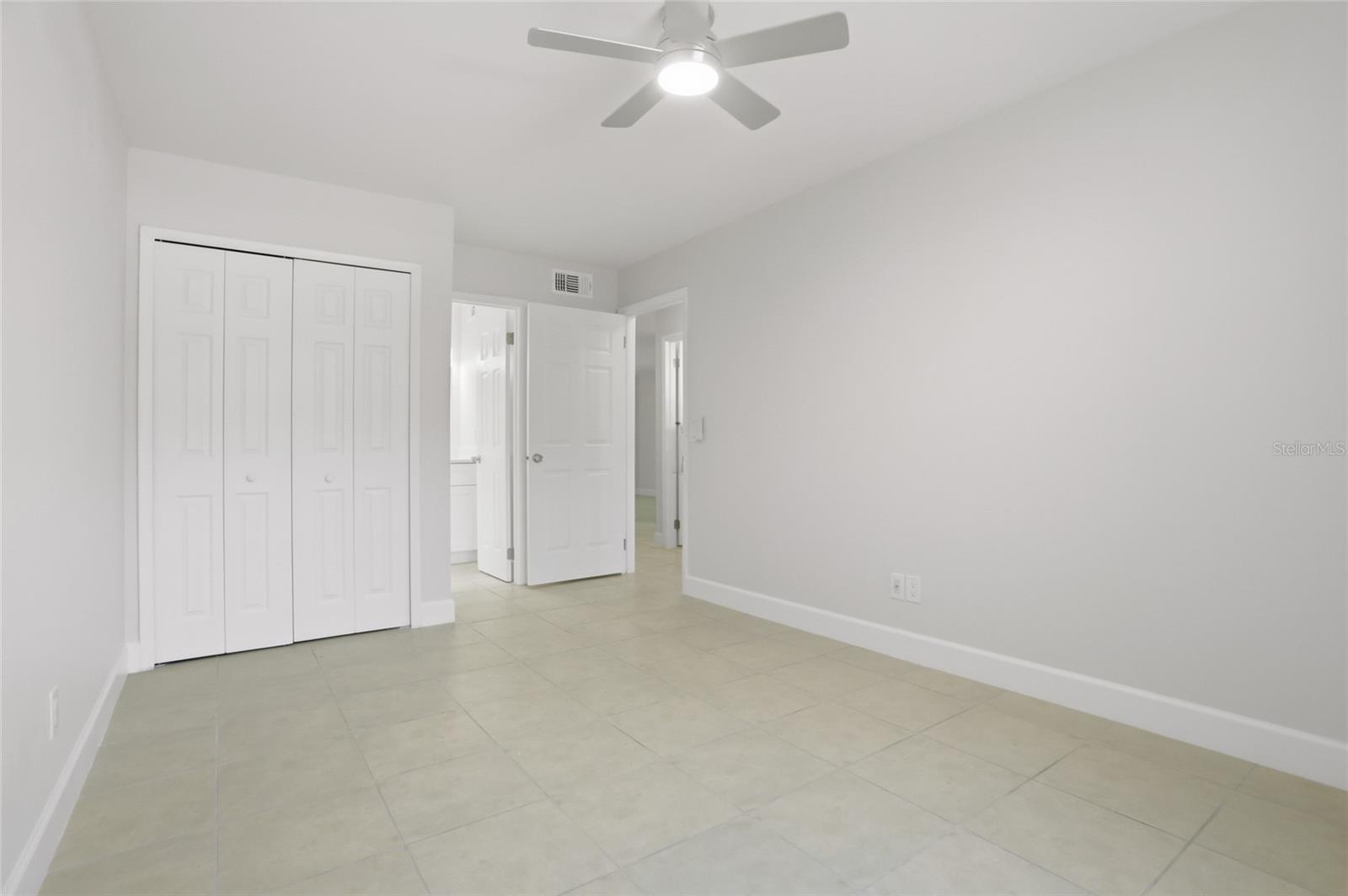 HAWTHORNE VILLAGE - Residential